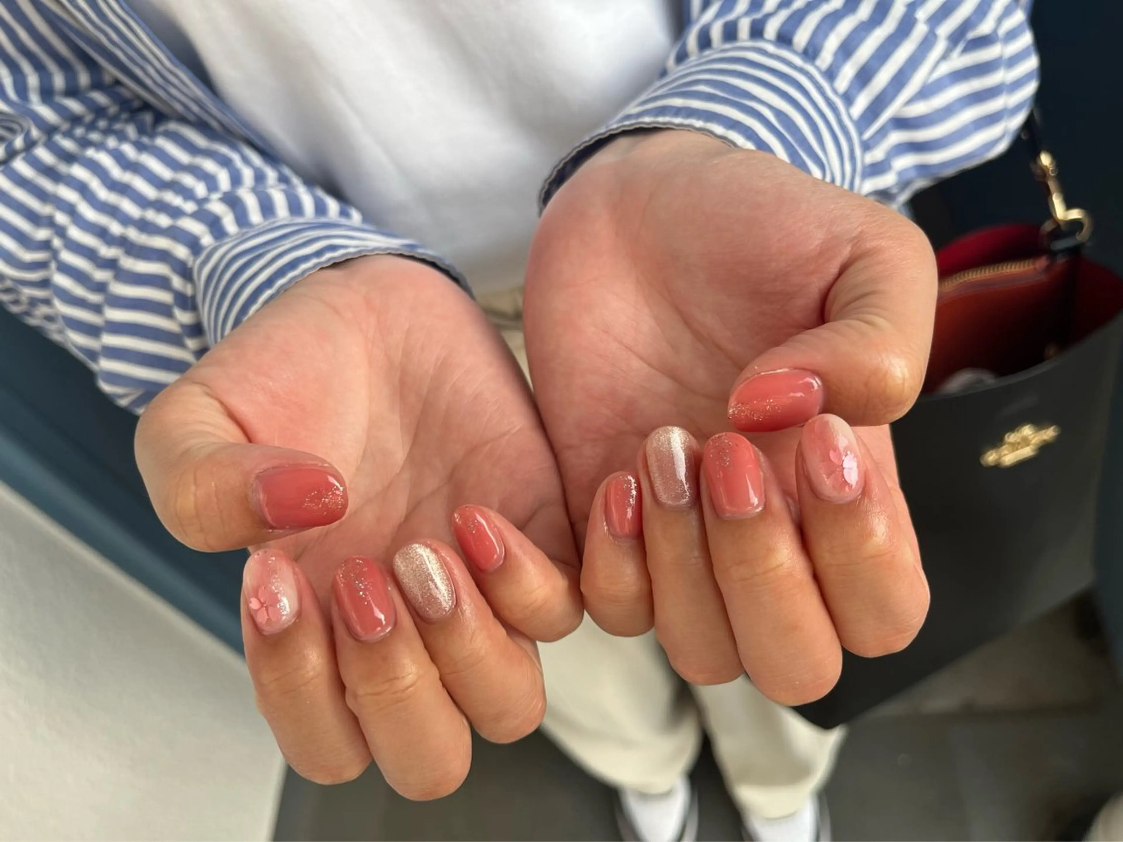 ネイル オーロラネイル フラワーネイル フットネイル フレンチネイル ジェルネイル kiki nail たまプラーザのネイルデザイン