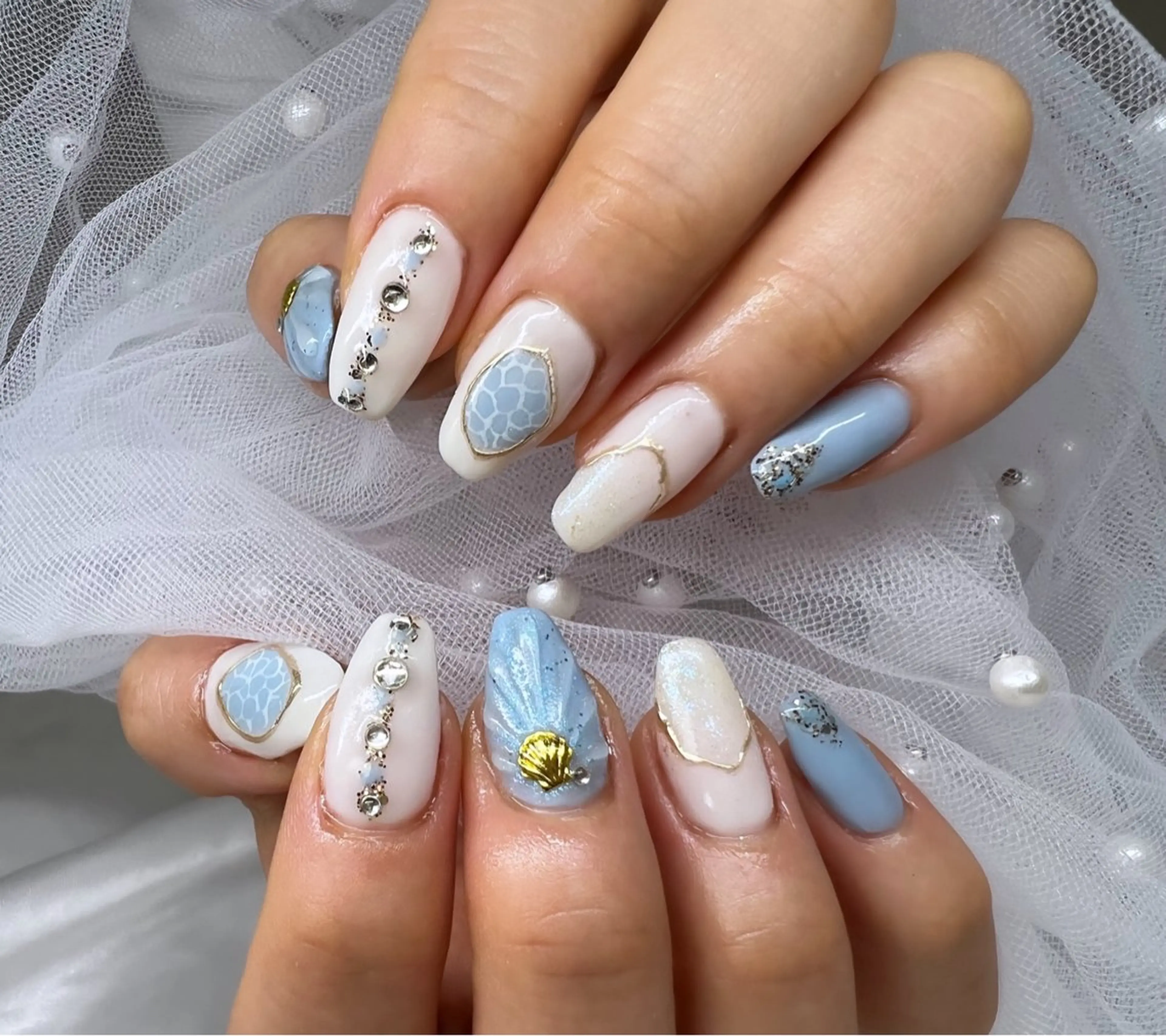 ネイル ハンドネイル minako .のネイルデザイン