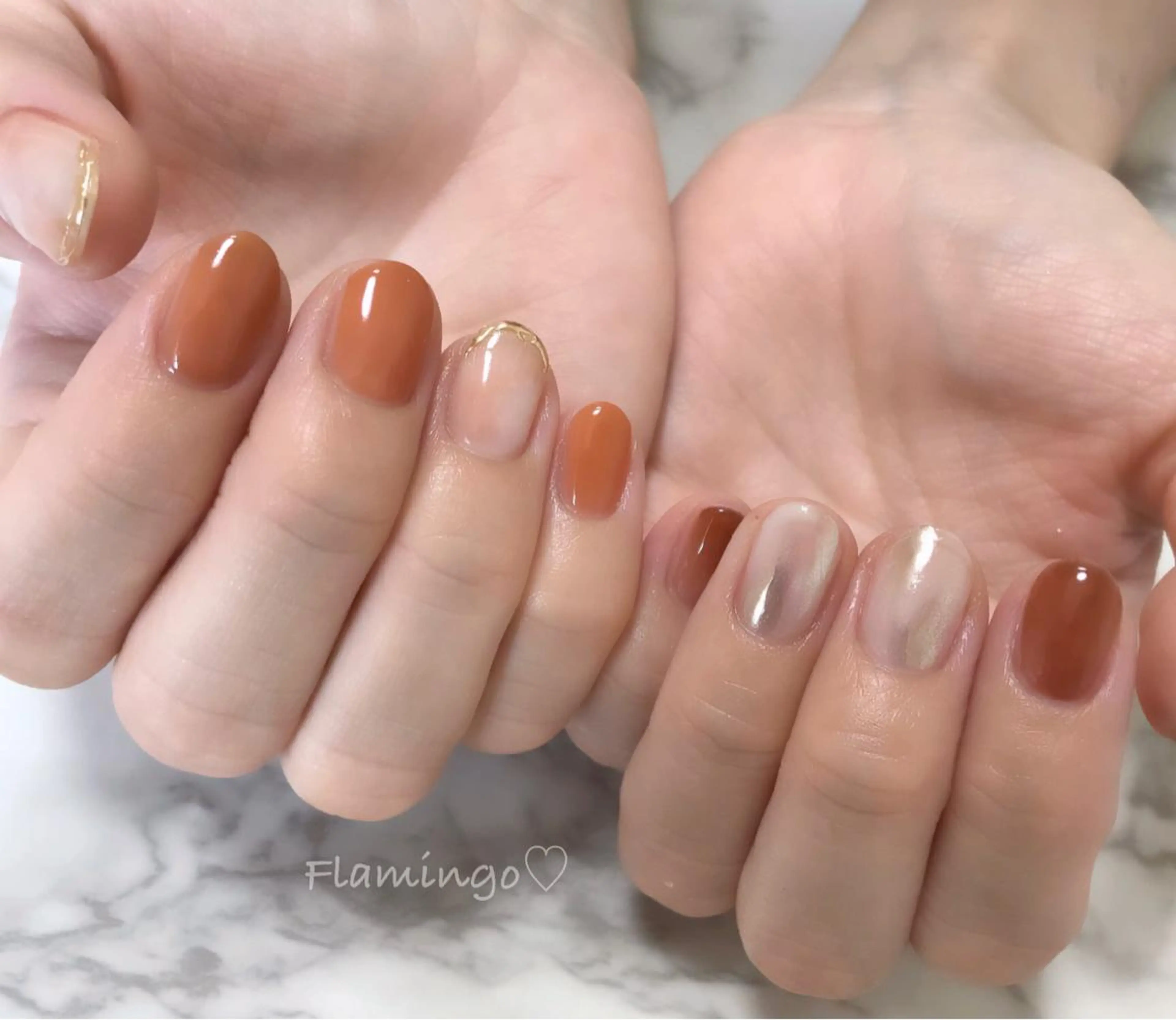 ネイル ブラウン ミラーネイル ニュアンスネイル シンプル／上品／爪育 ☺︎Flamingoのネイルデザイン