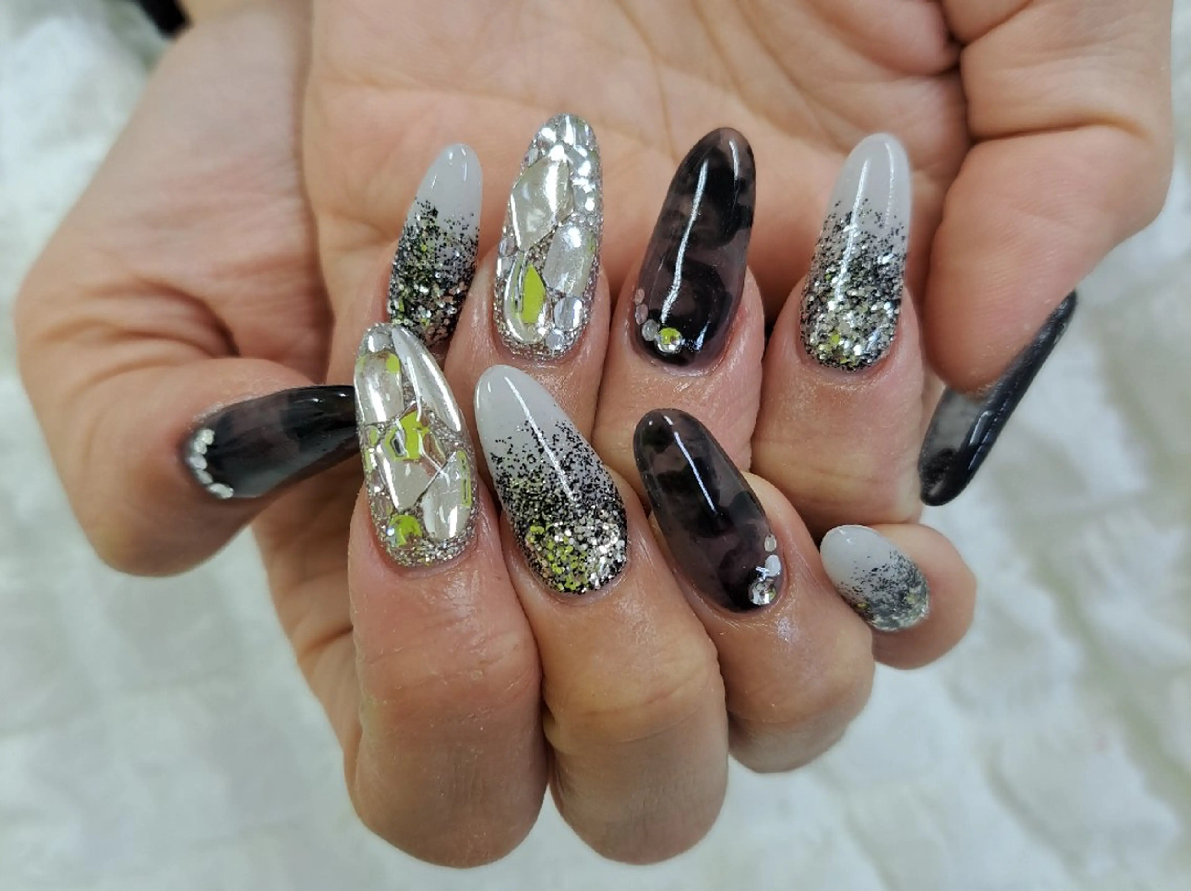 ネイル チークネイル フレンチネイル ジェルネイル ガーリー ハート 河野ちえ (雑誌掲載サロン)のネイルデザイン