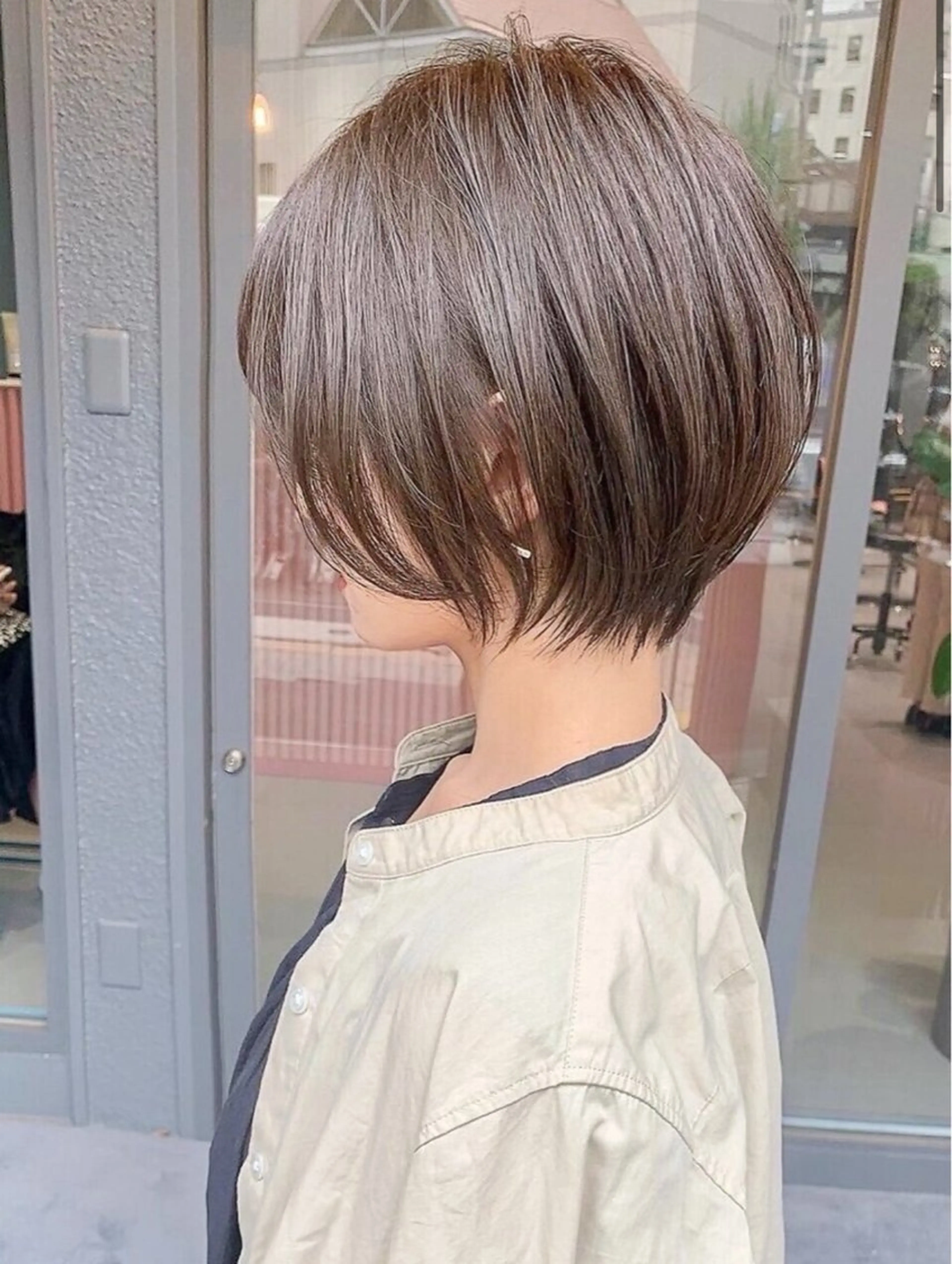 ショート カラー 伊藤 優里のヘアスタイル