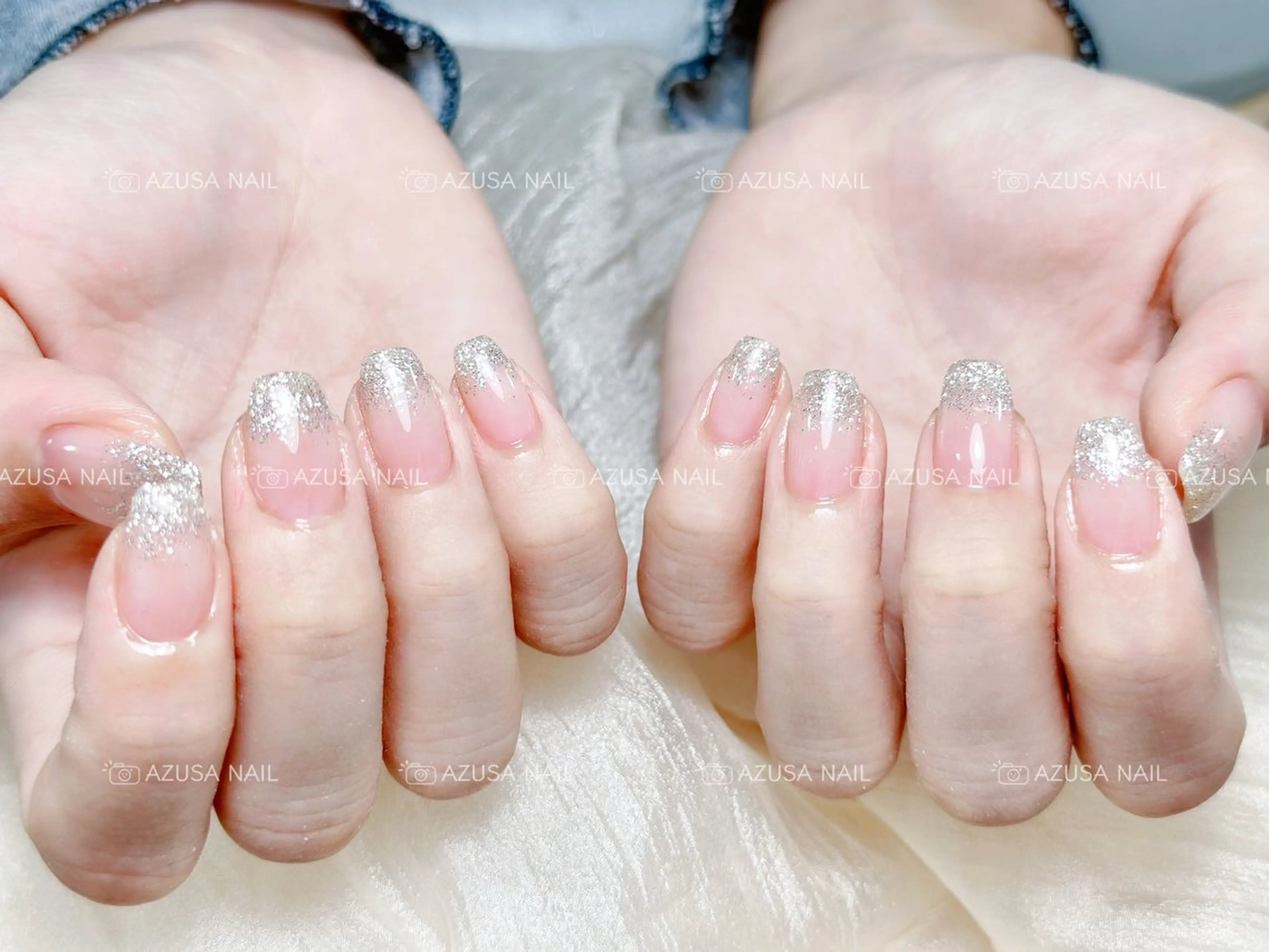 ネイル グラデーション キラキラネイル ラメ(グリッター) ラメグラデーション オフィスネイル ハンドネイル 🧸自宅ネイル あずさのネイルデザイン
