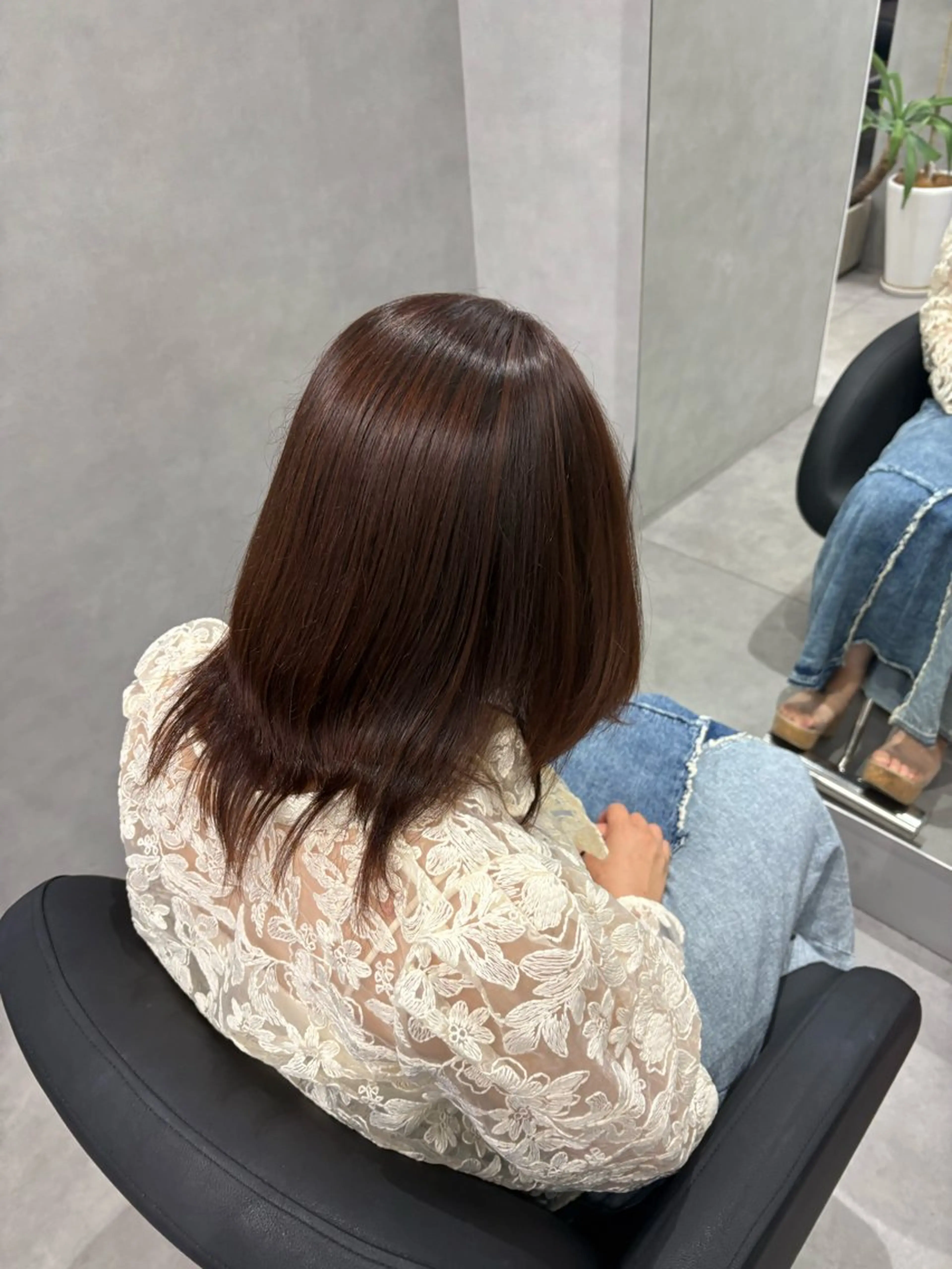 ミディアム カラー 門田 夏鈴のヘアスタイル