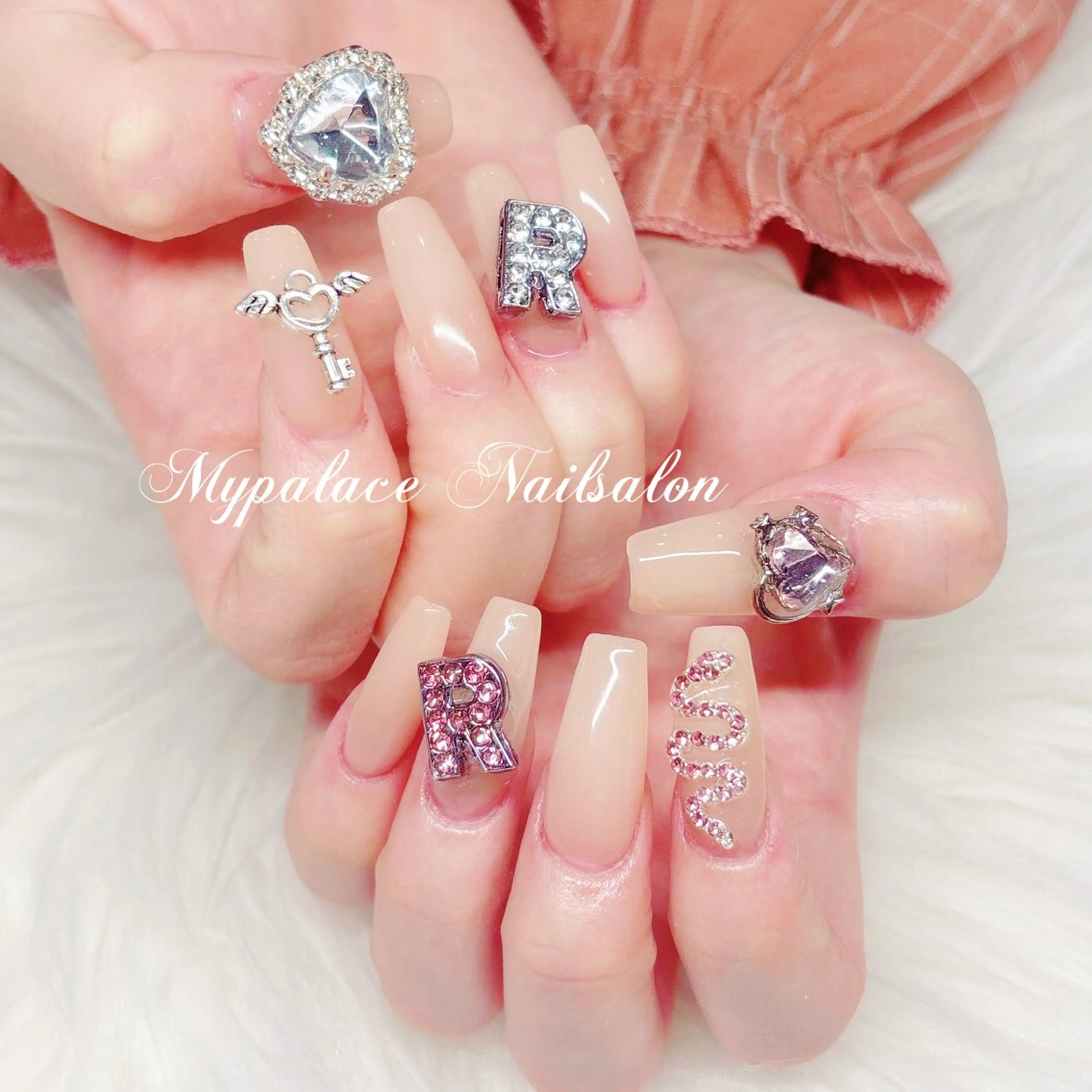 ネイル 持ち込み ワンカラーネイル スカルプネイル ハンドネイル Yuis Nailスカルプ専門のネイルデザイン