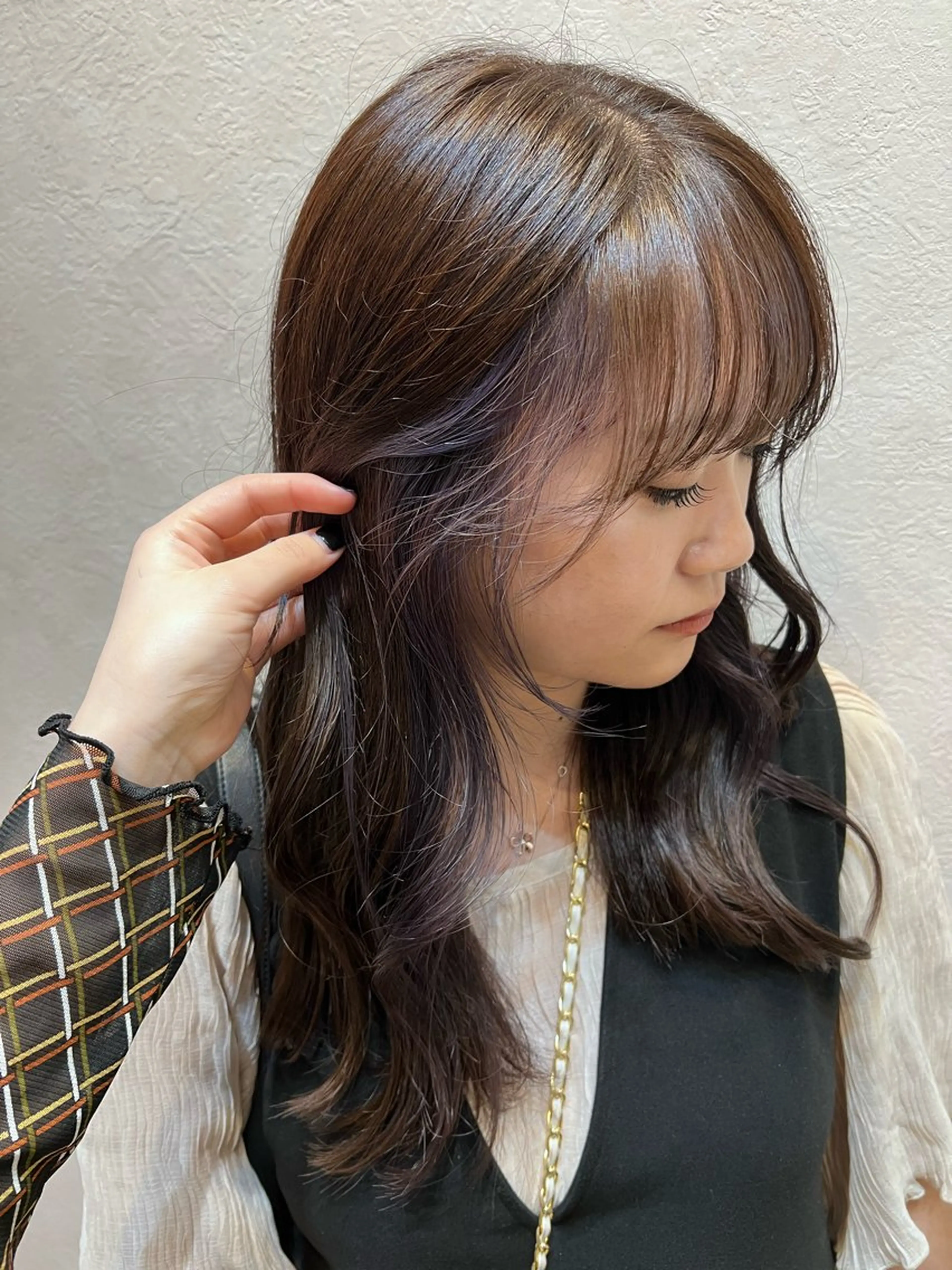 ロング カラー 黒髪 ブリーチ ブルーカラー ブルーブラック ケアブリーチ カット ヘアカラー "今"だけでない美髪 KOTOMIのヘアスタイル
