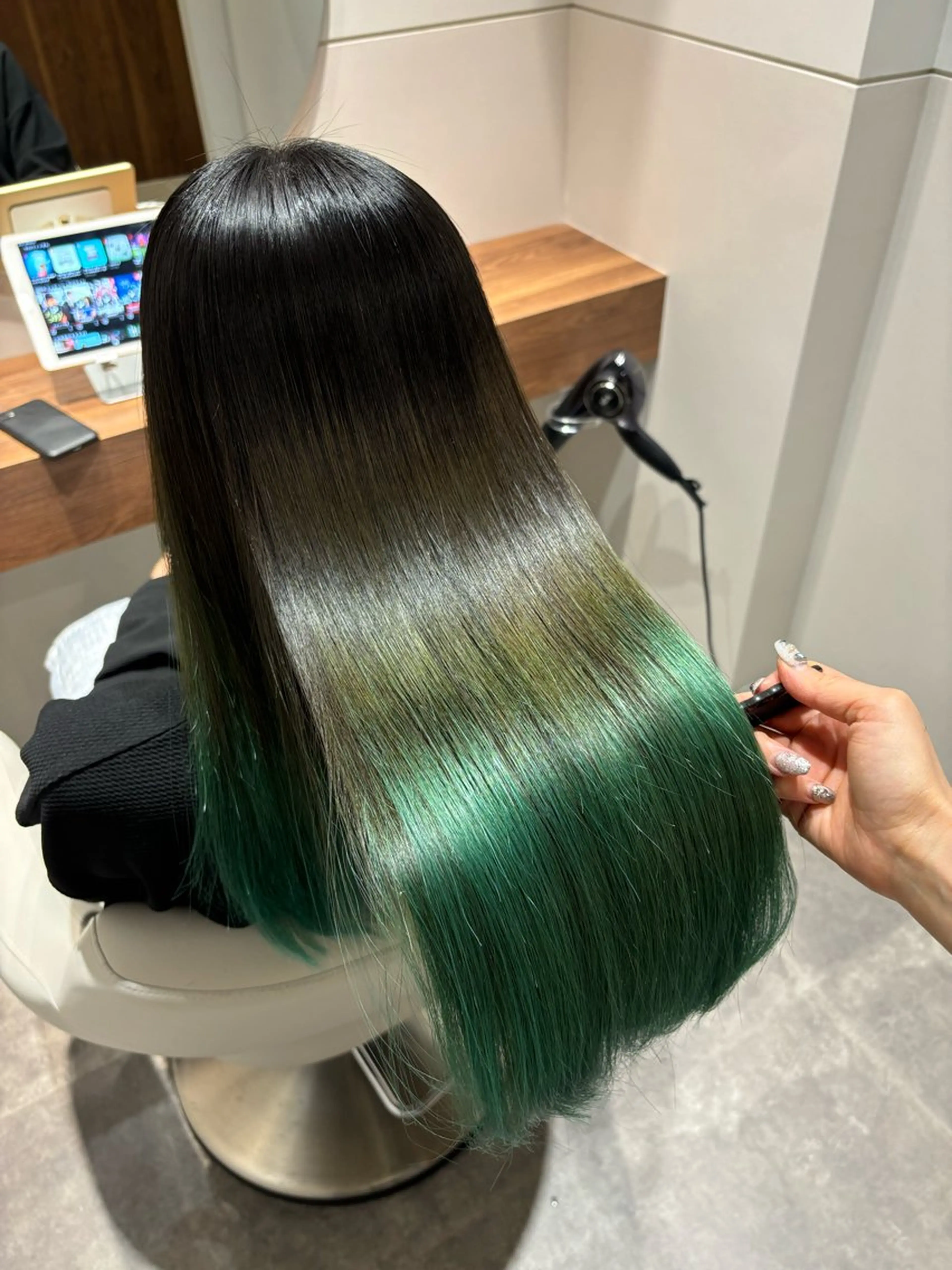 ロング カット 縮毛矯正 トリートメント 髪質改善 🤍erikaのヘアスタイル