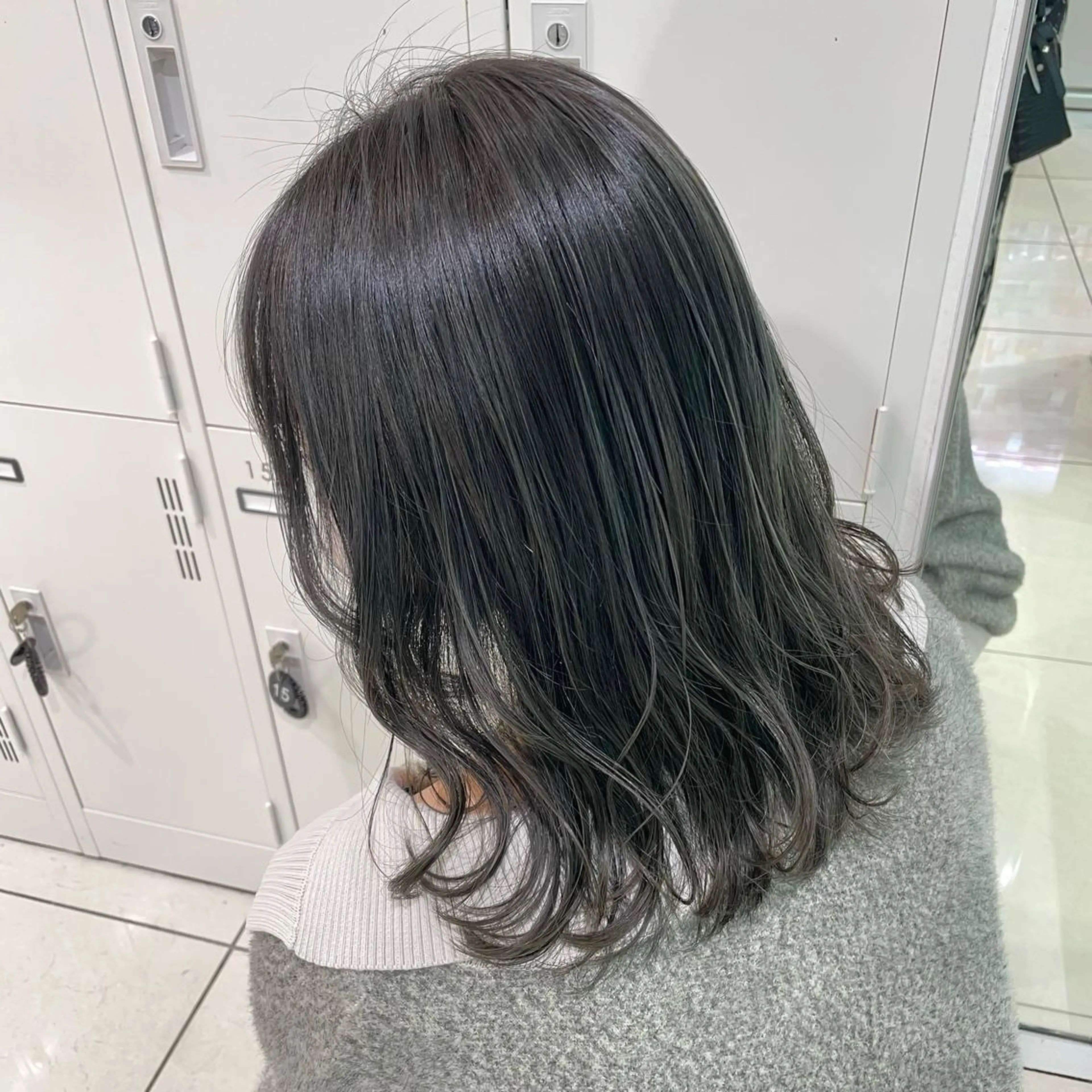 セミロング カラー カット ヘアカラー トリートメント 【デザインカラー】 粥川佳日望のヘアスタイル