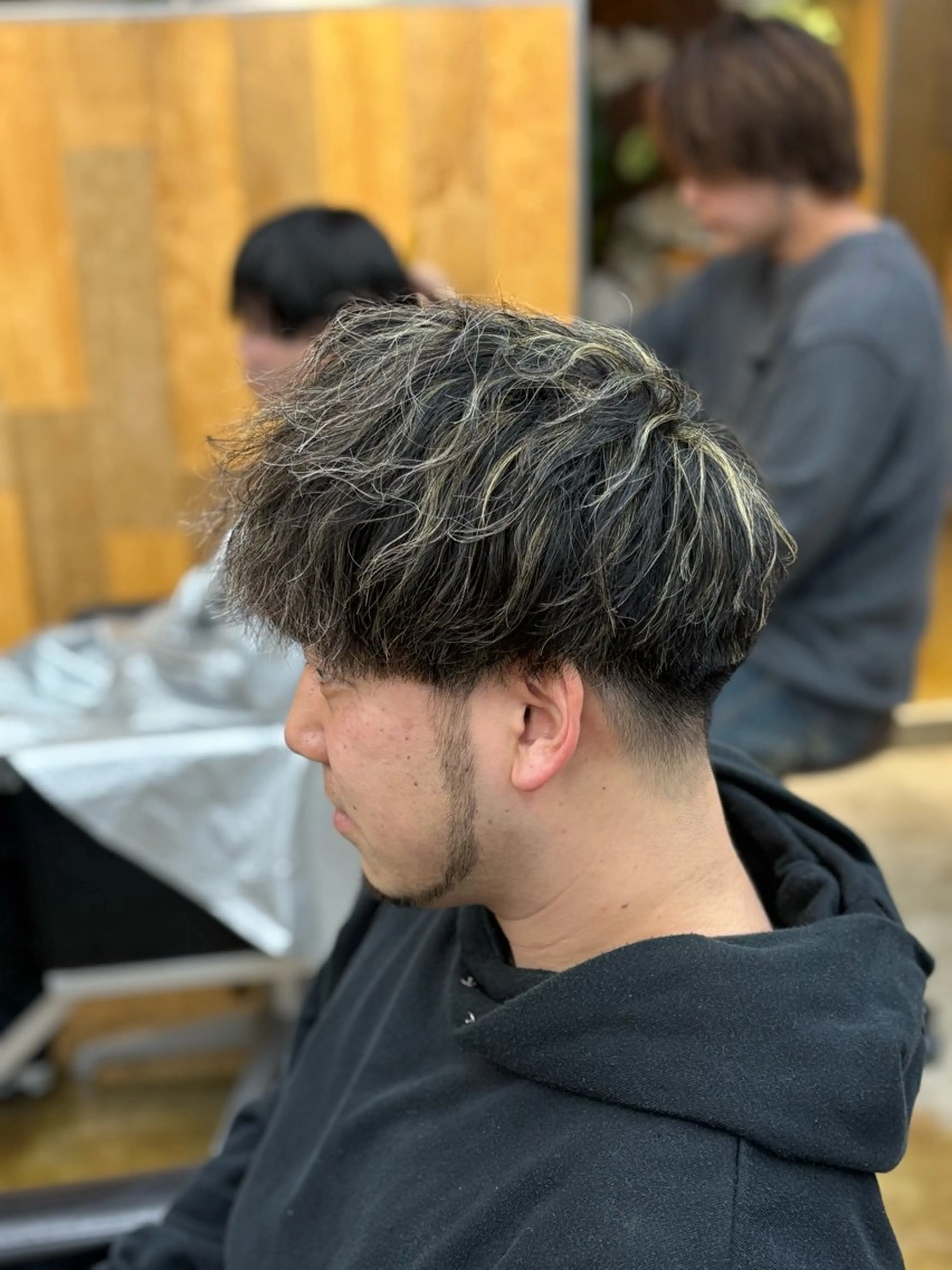 ショート カラー パーマ メンズ メンズメッシュ メッシュ カット ヘアカラー 女子ウケメンズ 海外風ヘア/yuzuのヘアスタイル