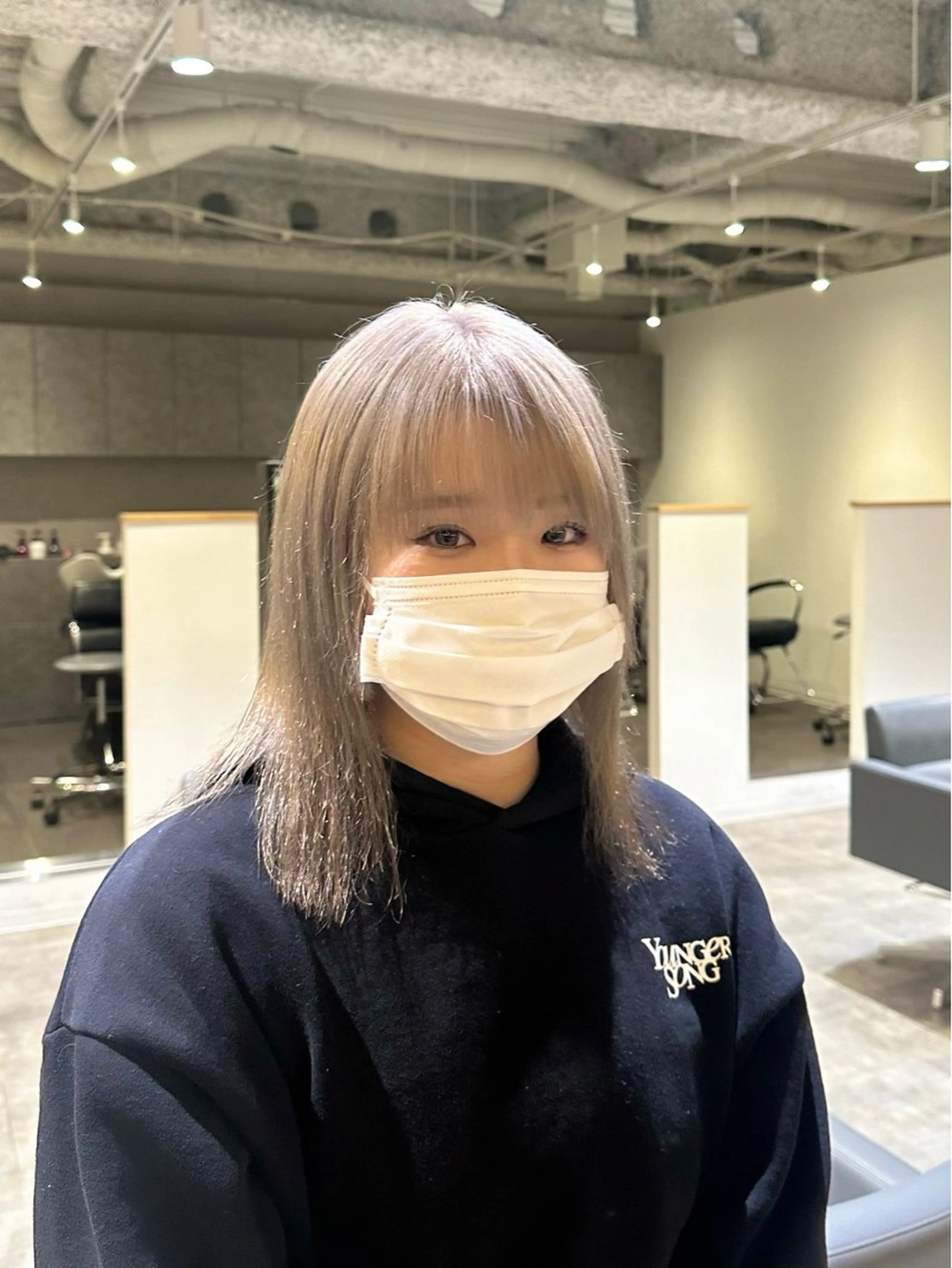 ロング カラー ベージュカラー ホワイトベージュ CAF所属・渚音 nanoのヘアスタイル