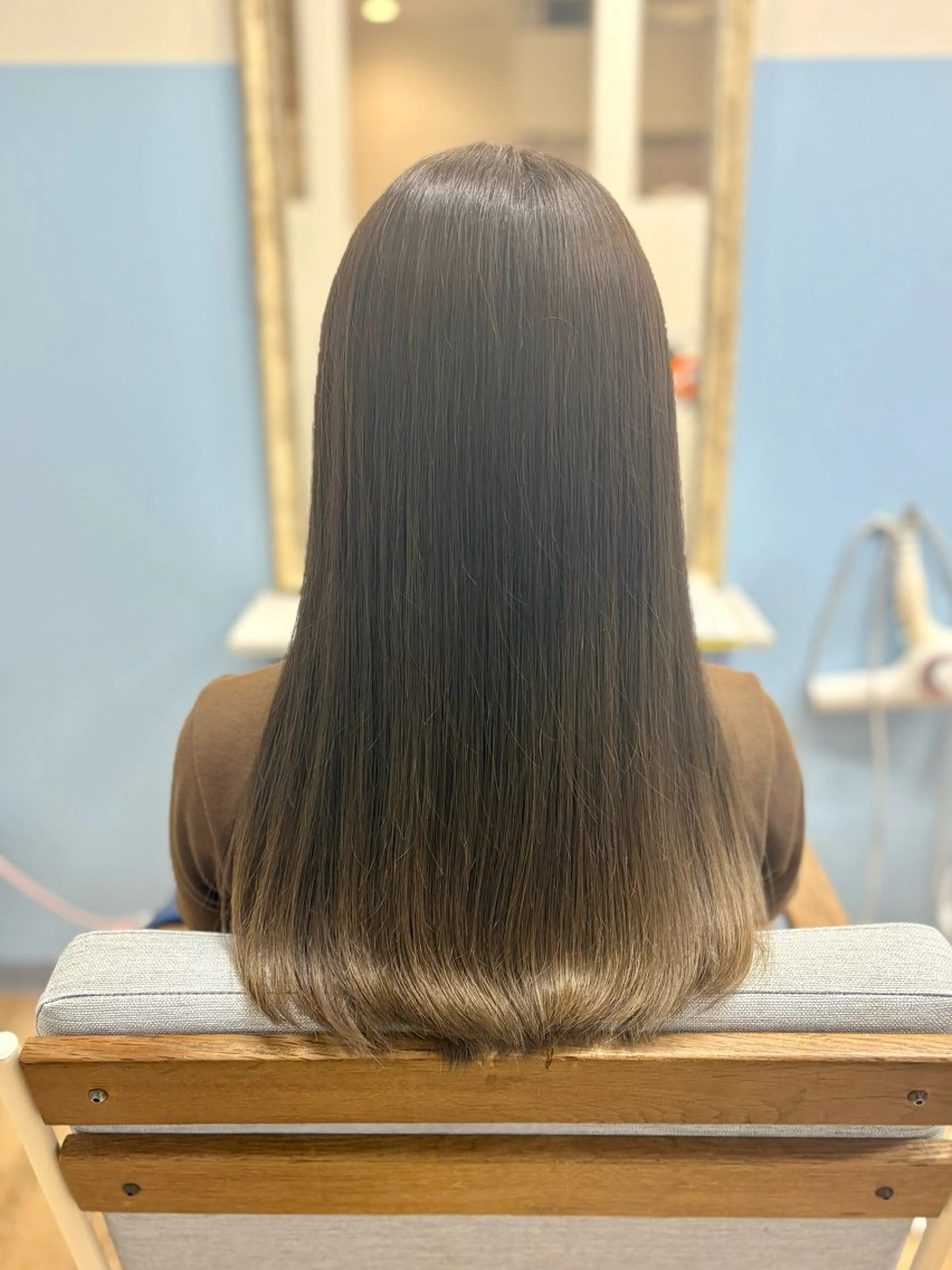 ロング カラー ベージュカラー 透明感カラー オリーブベージュ ヘアカラー ナギサ 🐶のヘアスタイル