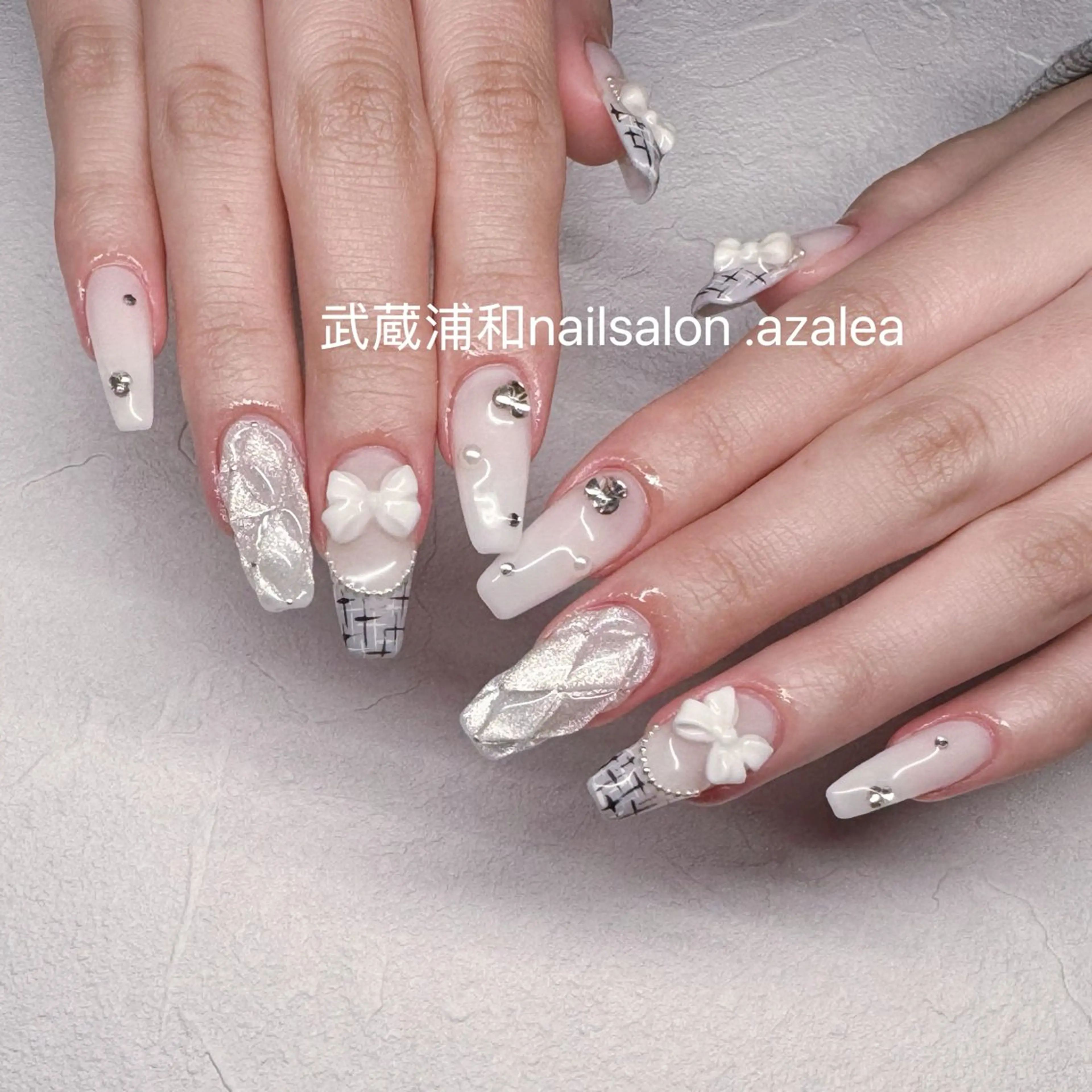 ネイル ハンドネイル R inのネイルデザイン