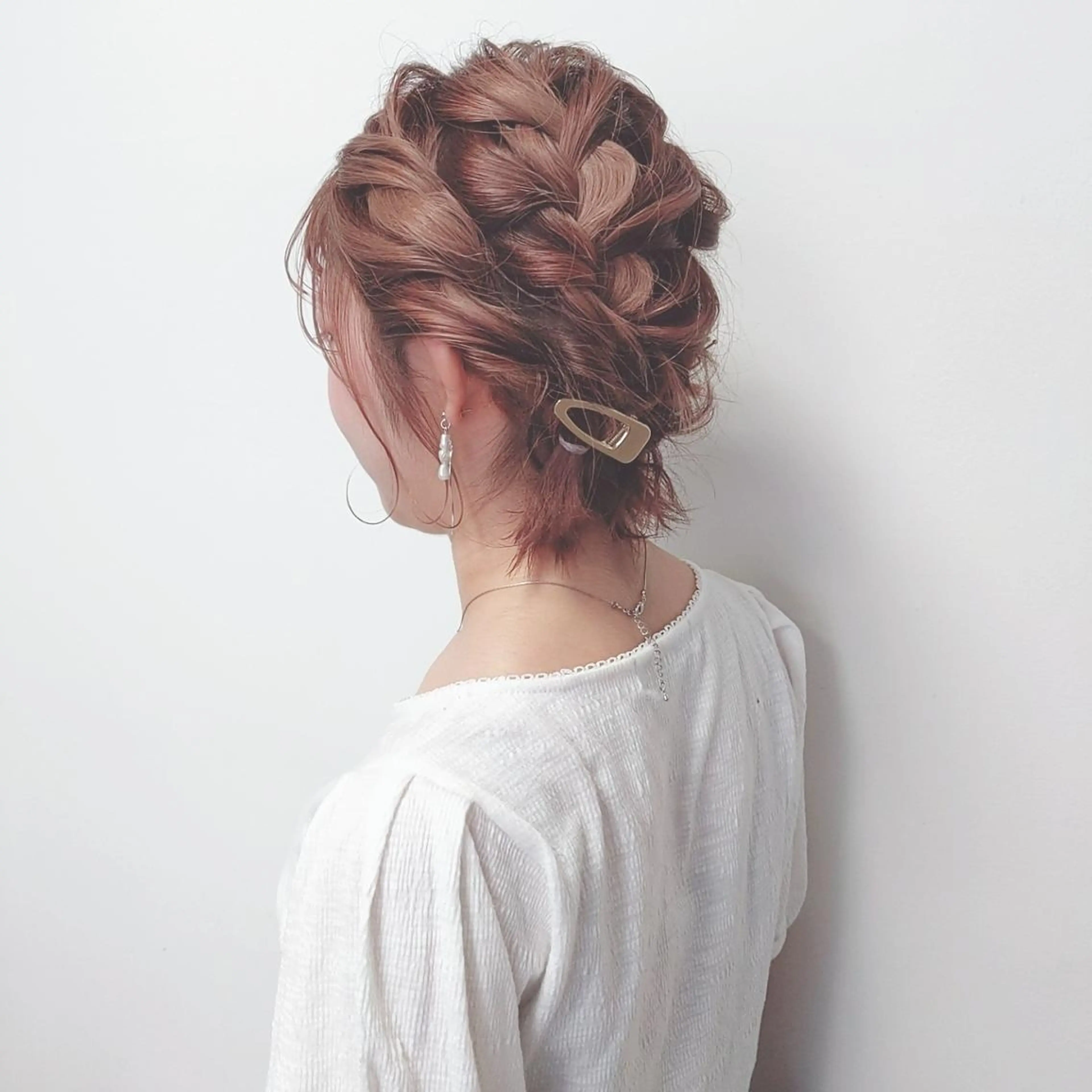 ショート カラー ヘアアレンジ ボブ PRIVATE SALON EYES所属・EYES リアのマツエク・マツパデザイン