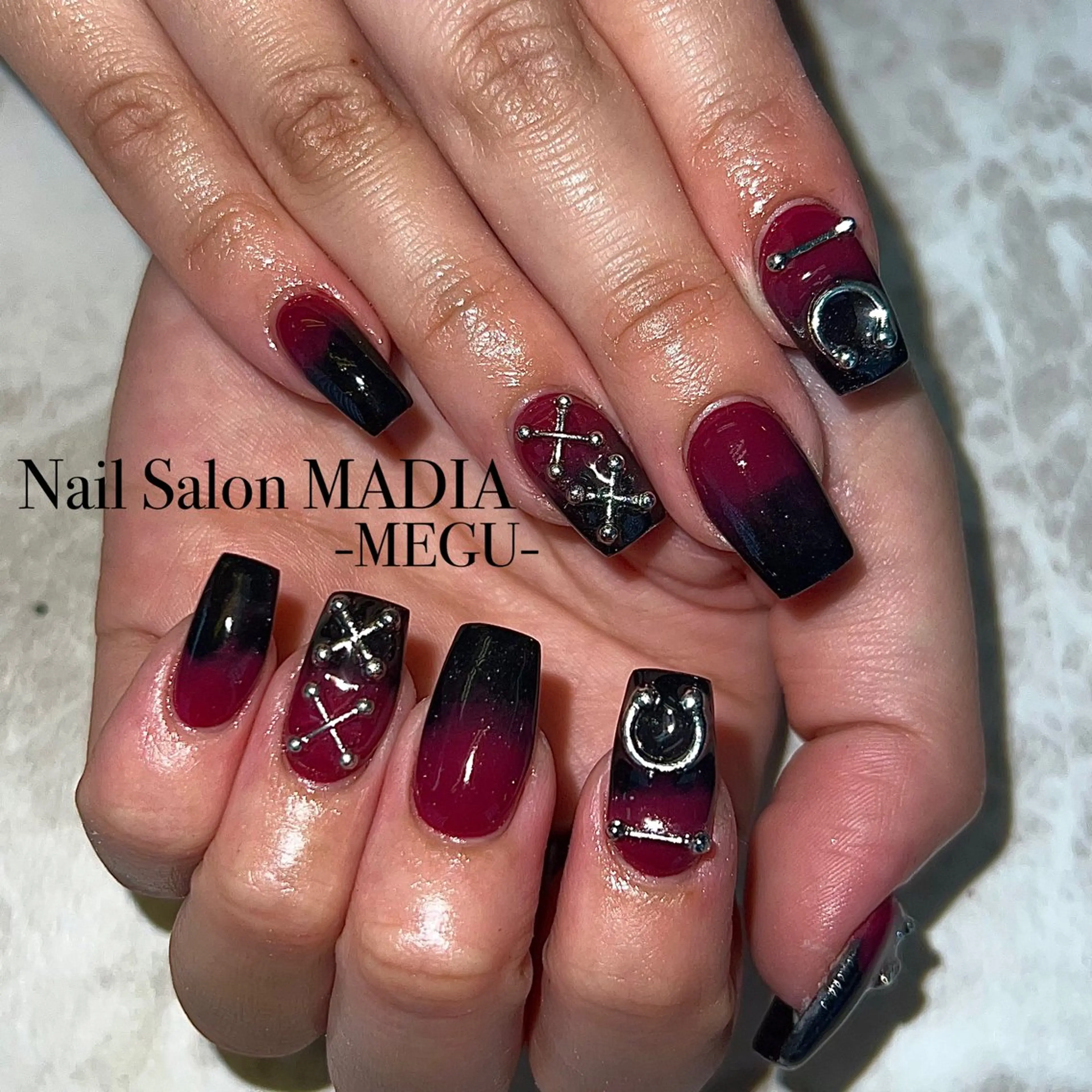 ネイル MADIA藤沢所属・MADIA MEGUのネイルデザイン