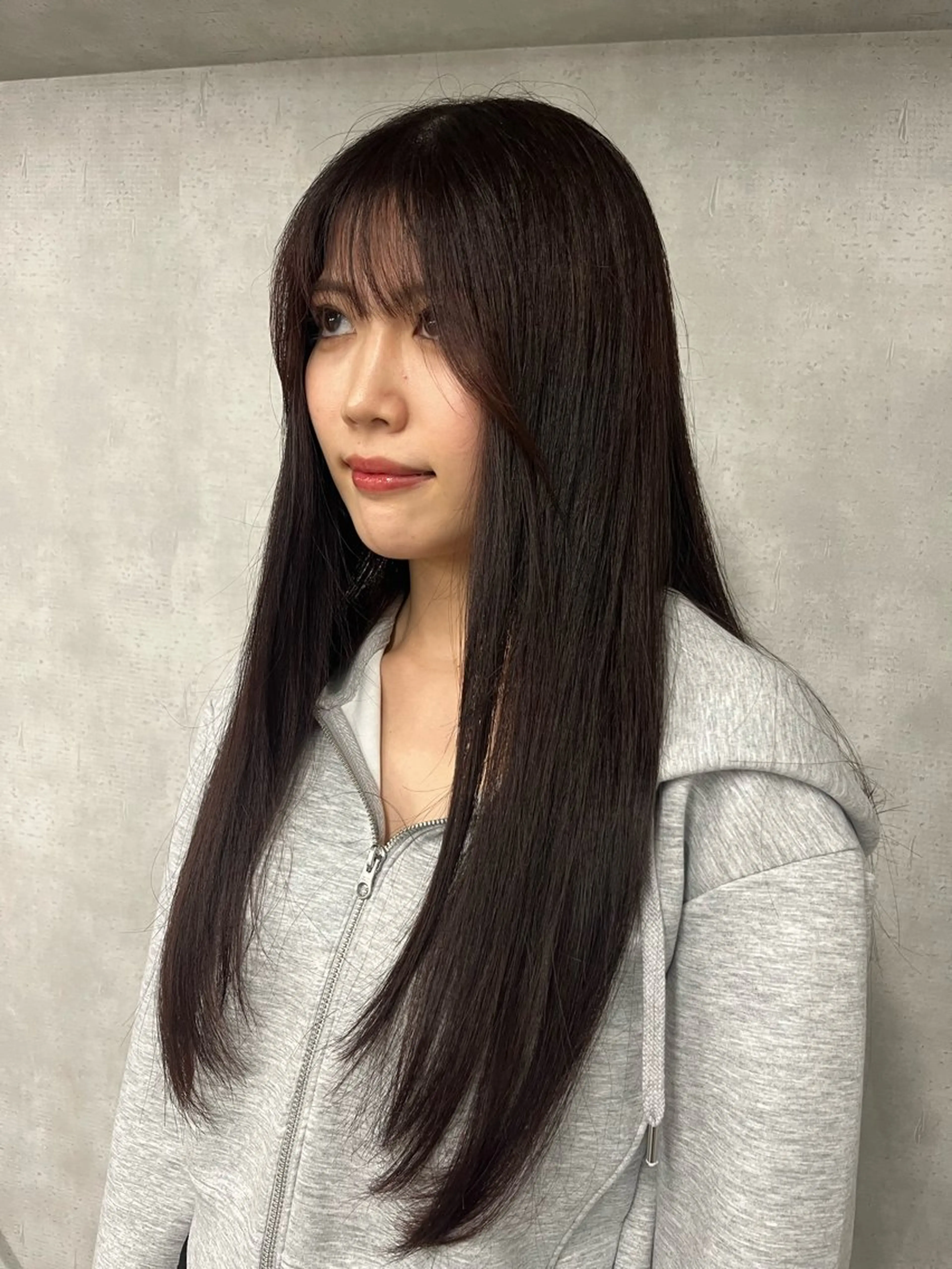 ロング カラー ブラウンカラー ダークブラウン ラベンダーカラー anon Loemのヘアスタイル