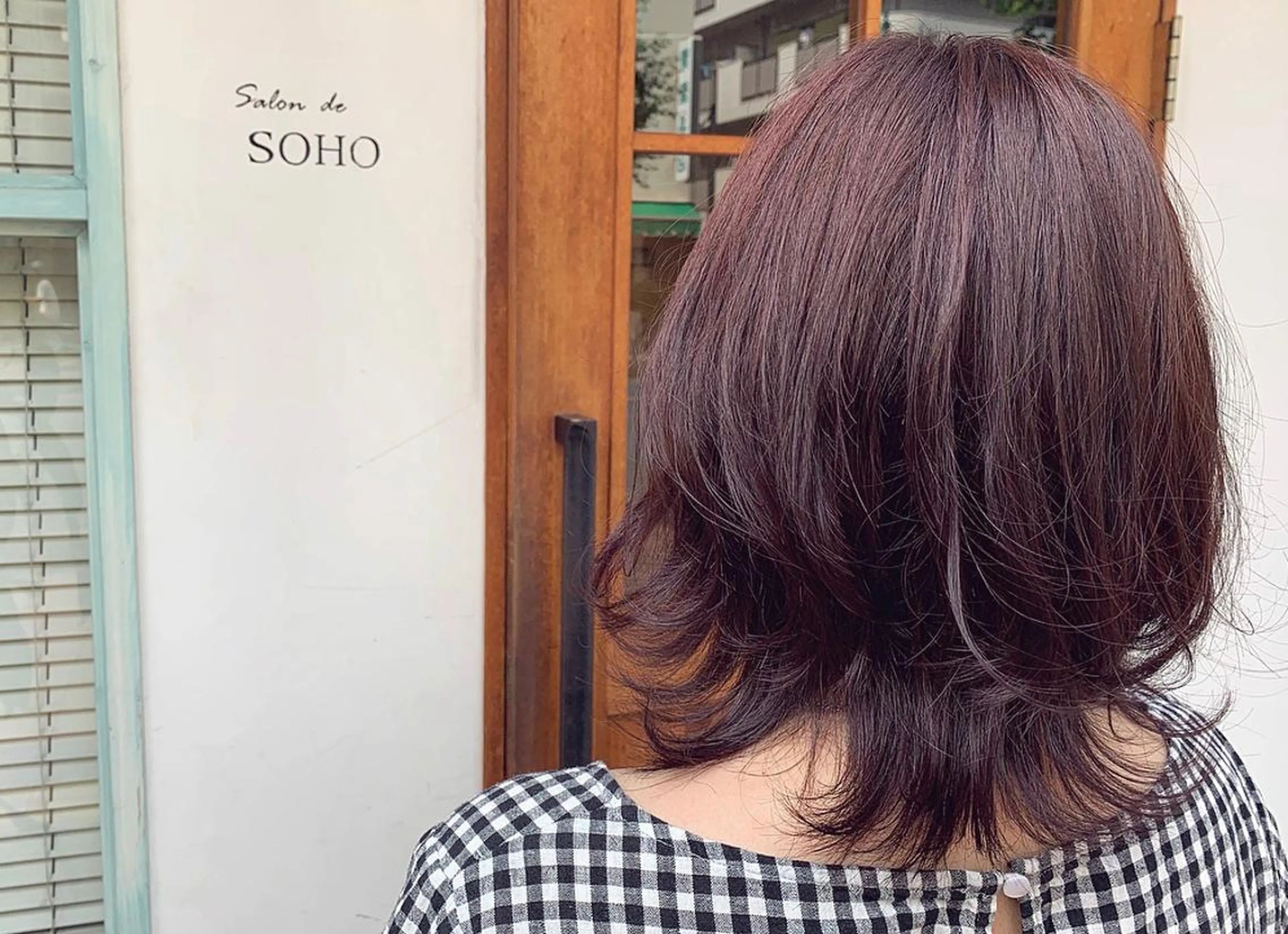 ミディアム カラー ボルドーカラー ウルフカット ヘアカラー たかいわ みきのヘアスタイル
