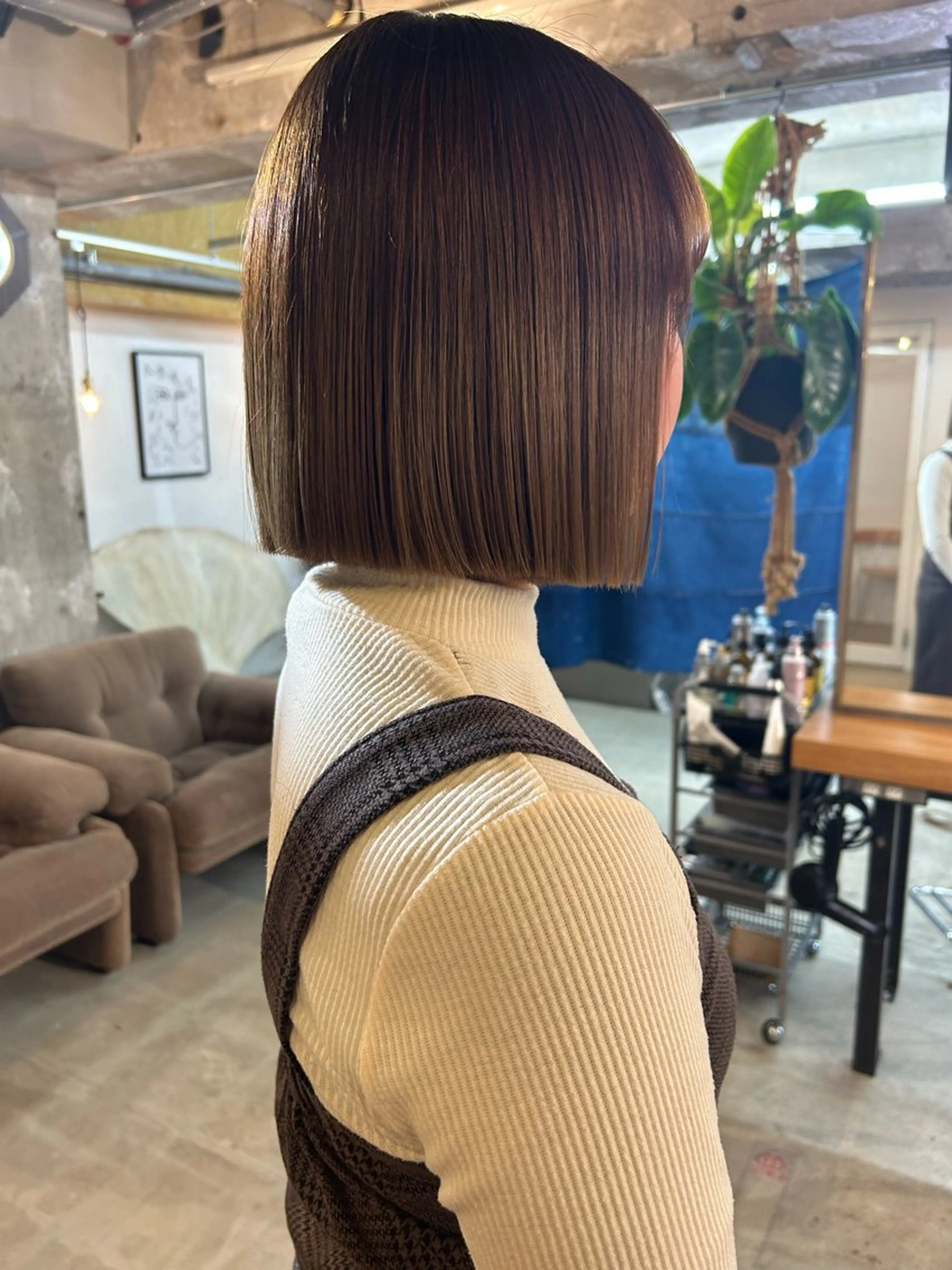 ショート Alter所属・layer/透明感 ハイトーン/kanaのヘアスタイル