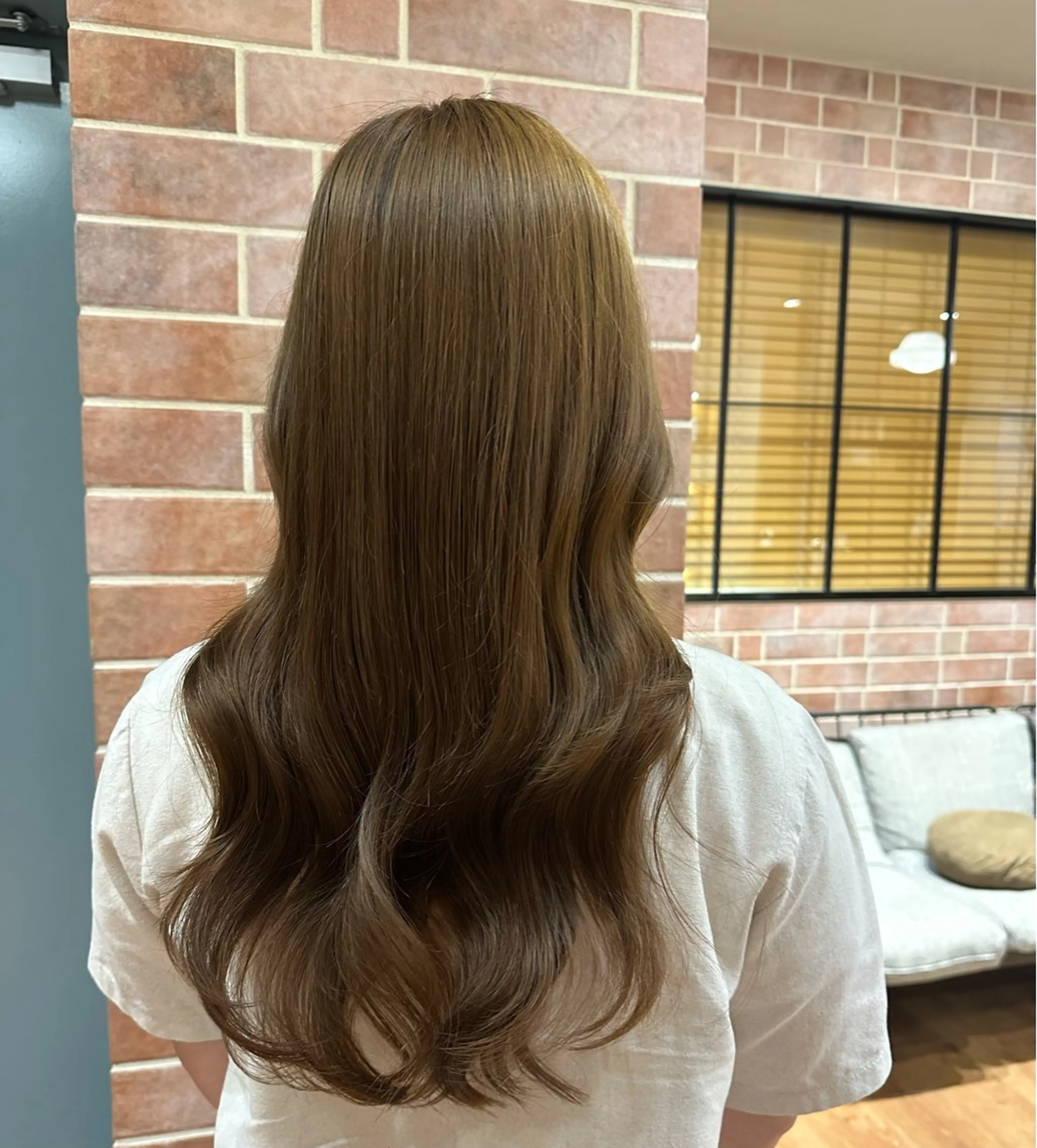 ロング カラー ヘアセット 峯岸 真麻のヘアスタイル