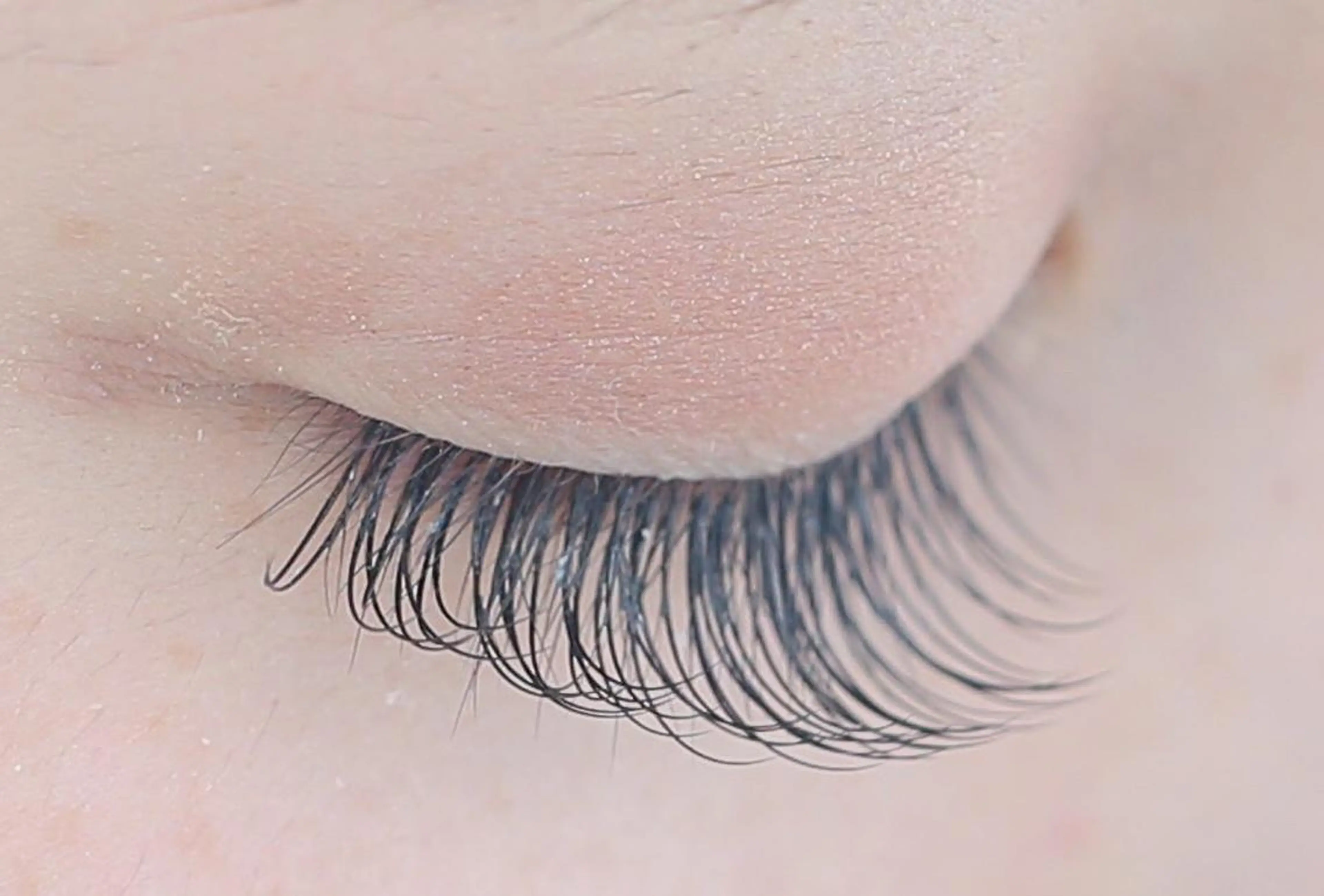 マツエク・マツパ patou 烏丸所属・ショート特化/ 上原麗咲希のヘアスタイル