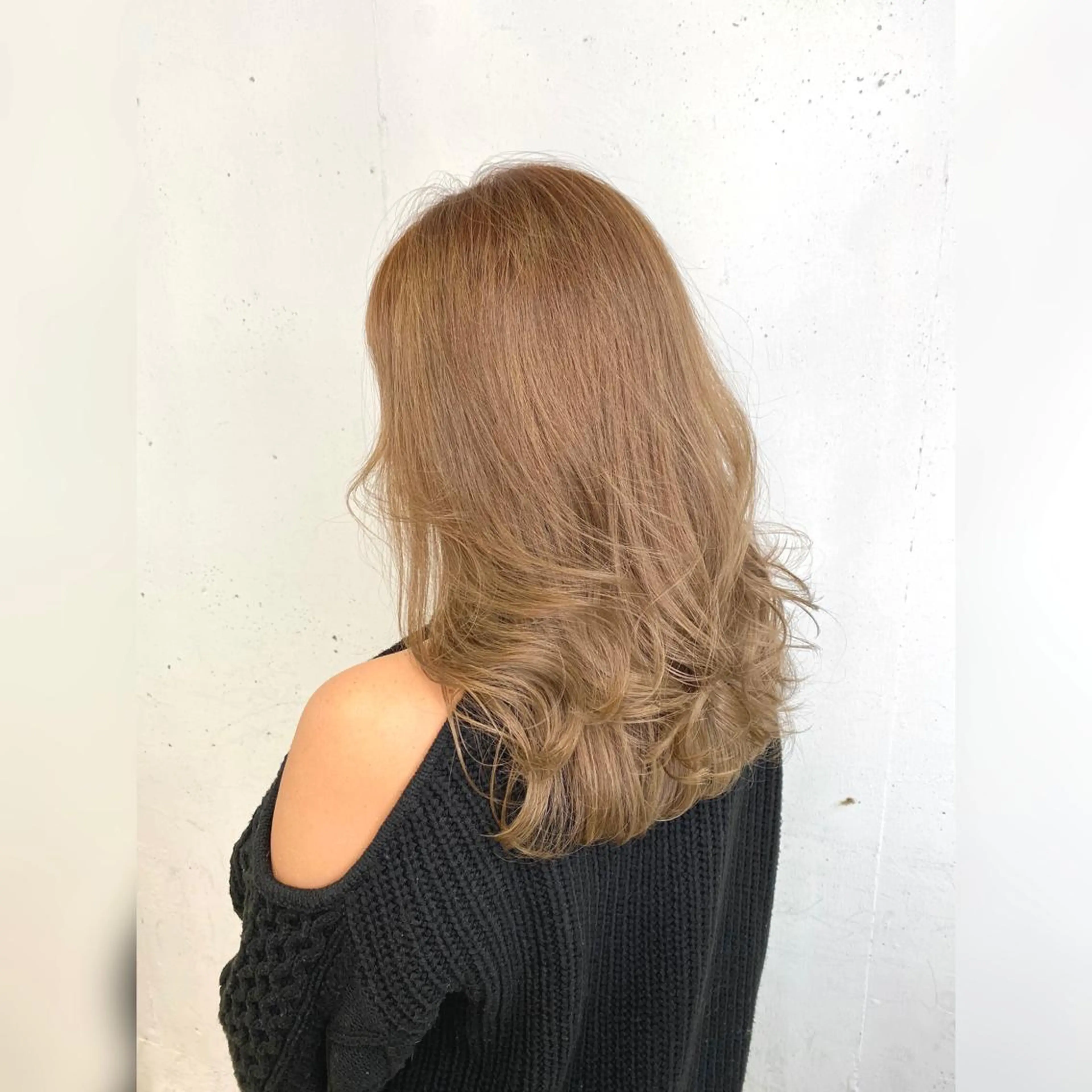 ミディアム グレージュカラー◎ 山本勝志のヘアスタイル