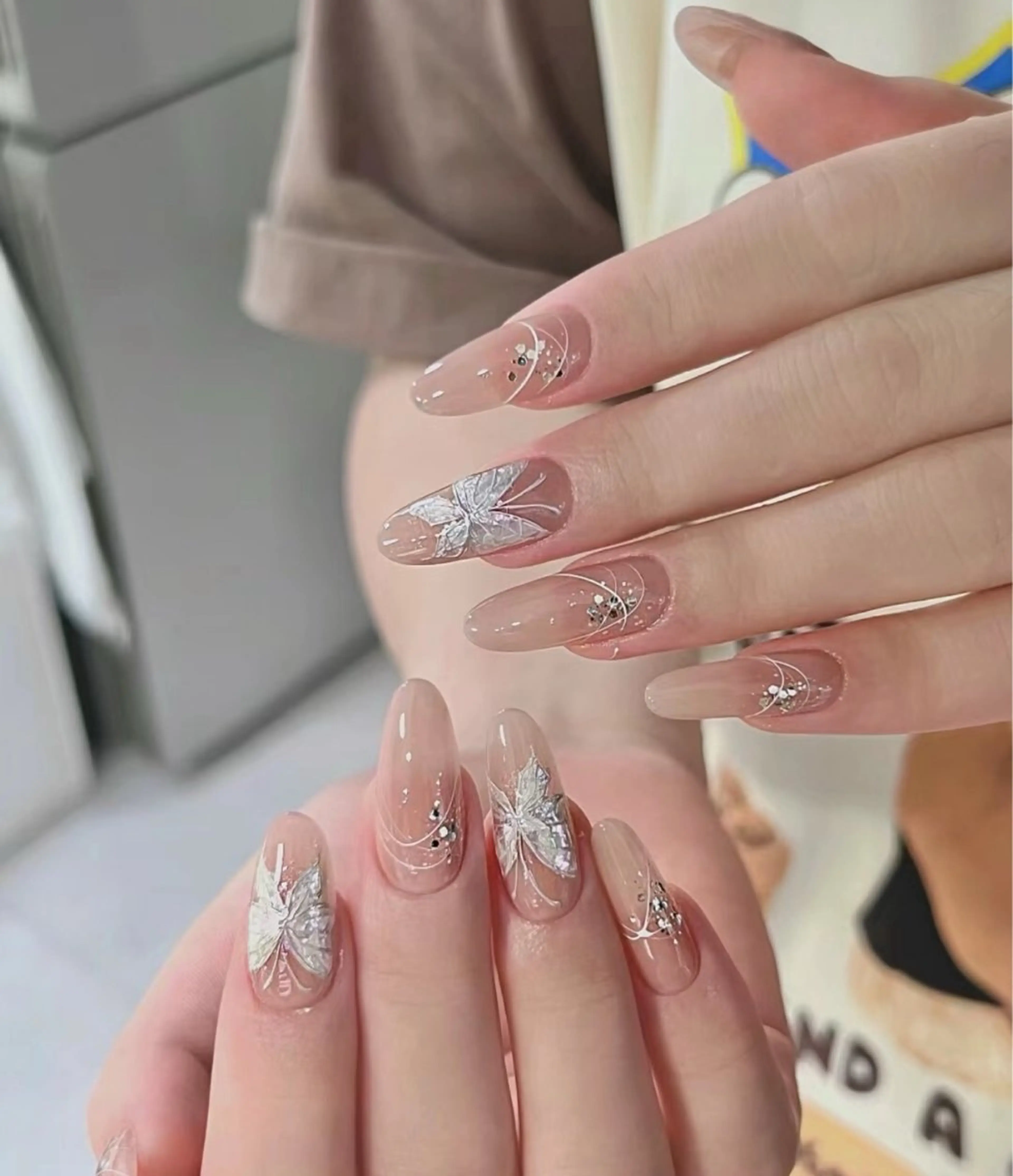 ネイル 長さ出し フレンチネイル 韓国ネイル マグネットネイル マグネットフレンチ ハンドネイル ハンドケア Sun Nail 池袋のエステ・リラクイメージ