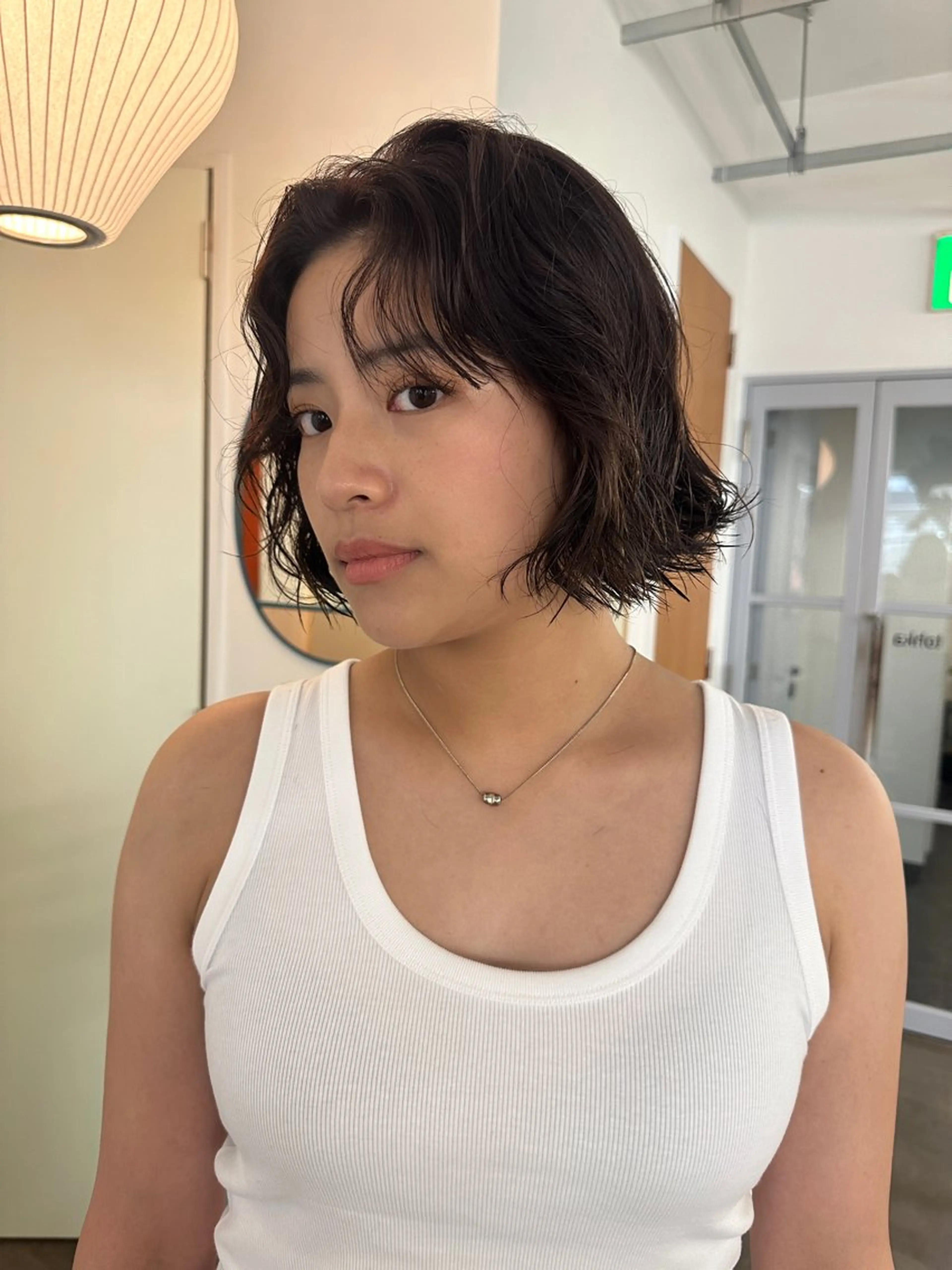 ショート カラー パーマ カット ヘアカラー パーマ ボブ/レイヤー/ケア パーマ/透明感カラーのヘアスタイル