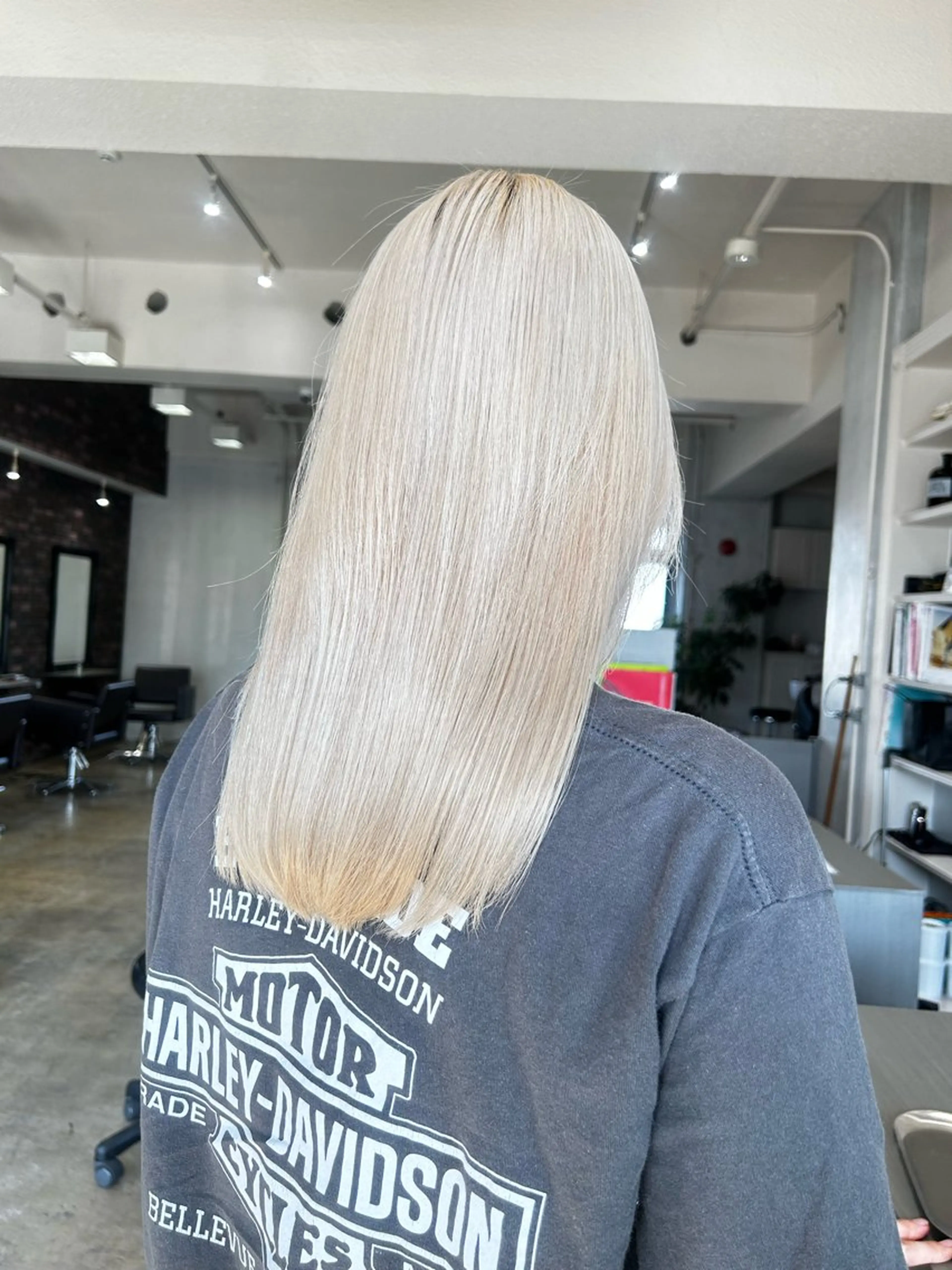 セミロング 髪質改善特化🥣🫧 天神美容室のヘアスタイル