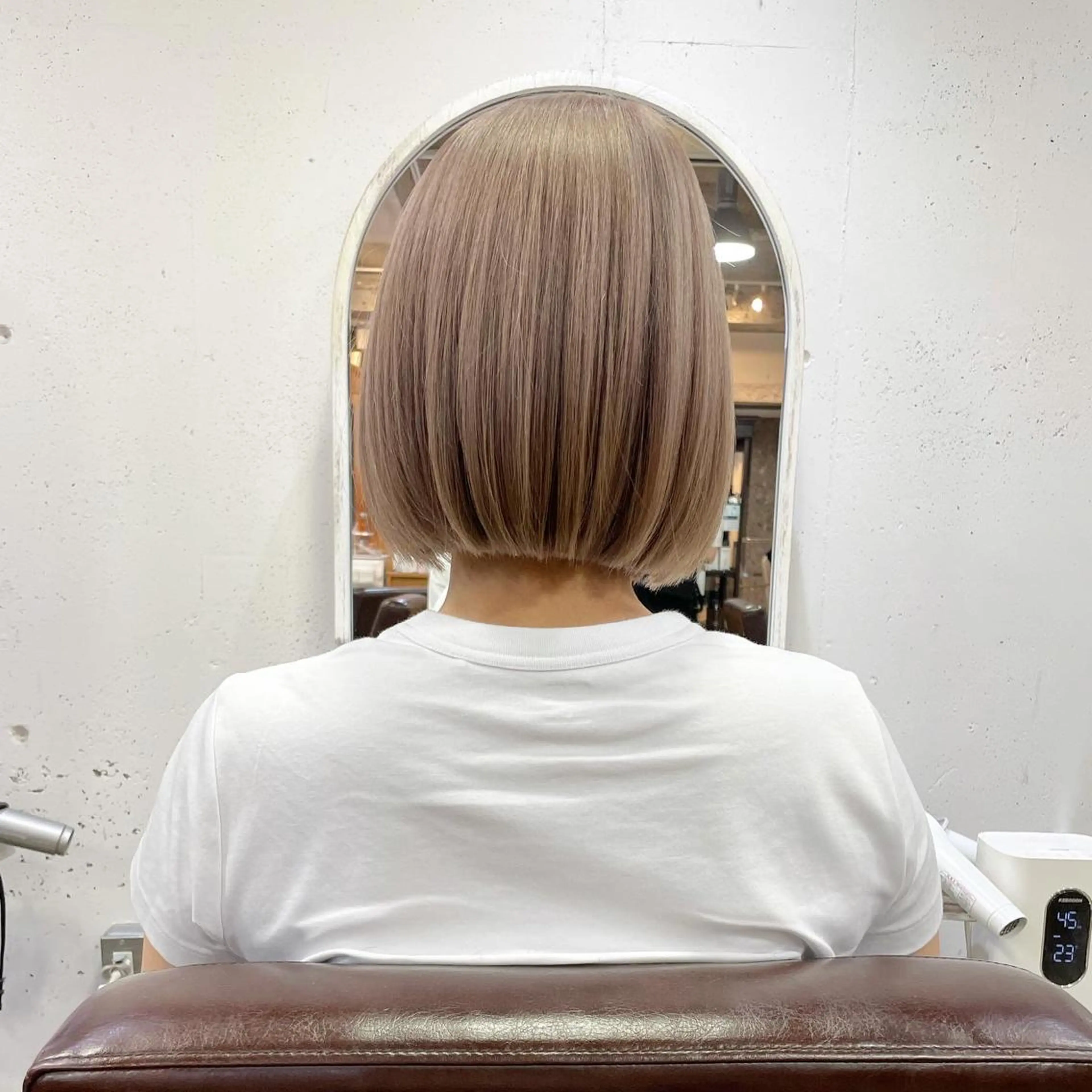 ショート カラー カット ヘアカラー トリートメント suvvy hairsalonのヘアスタイル
