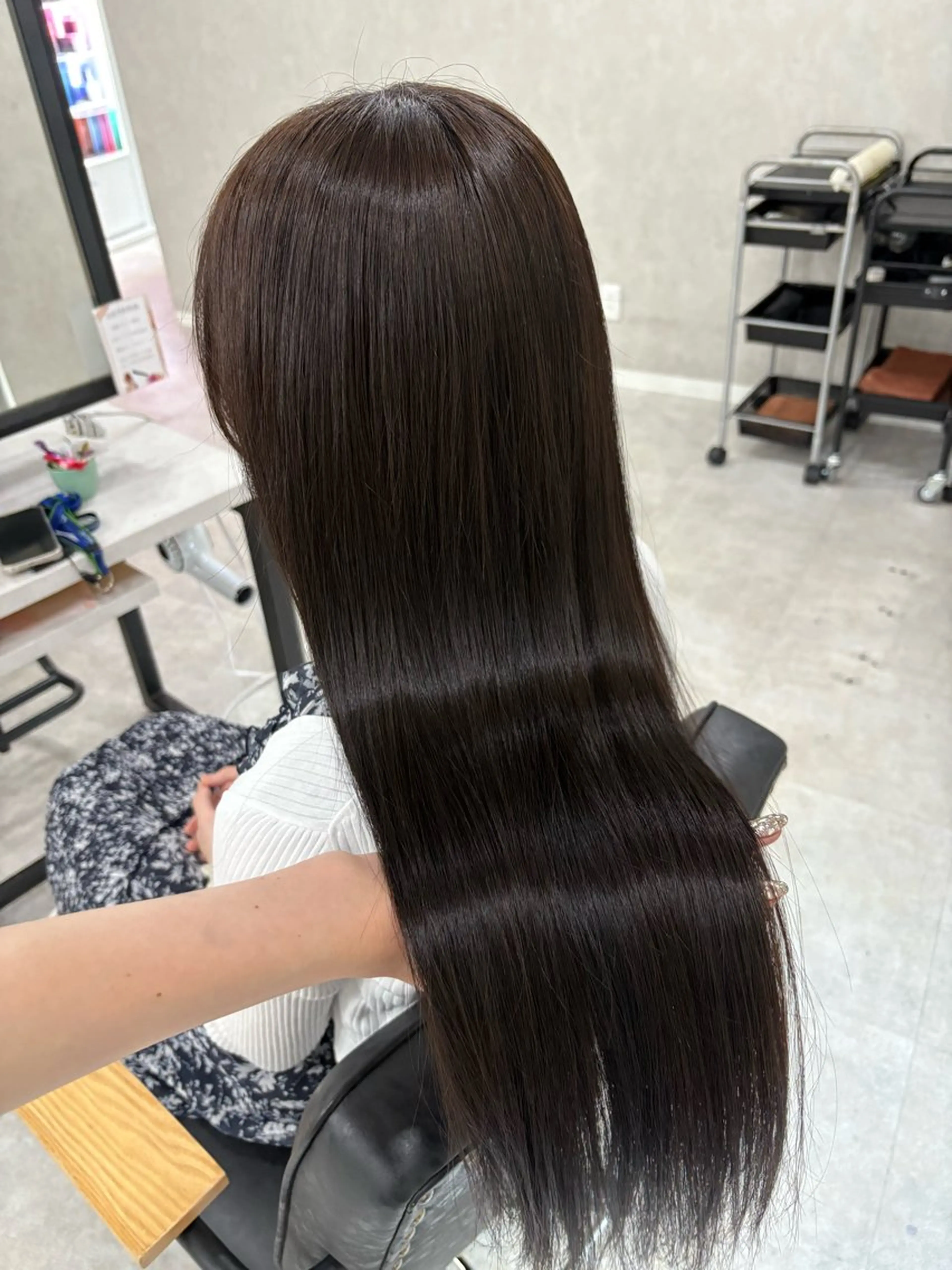 ロング カラー アッシュ カット ヘアカラー 色落ちまで可愛く✨ モテカラー別所好葉のヘアスタイル