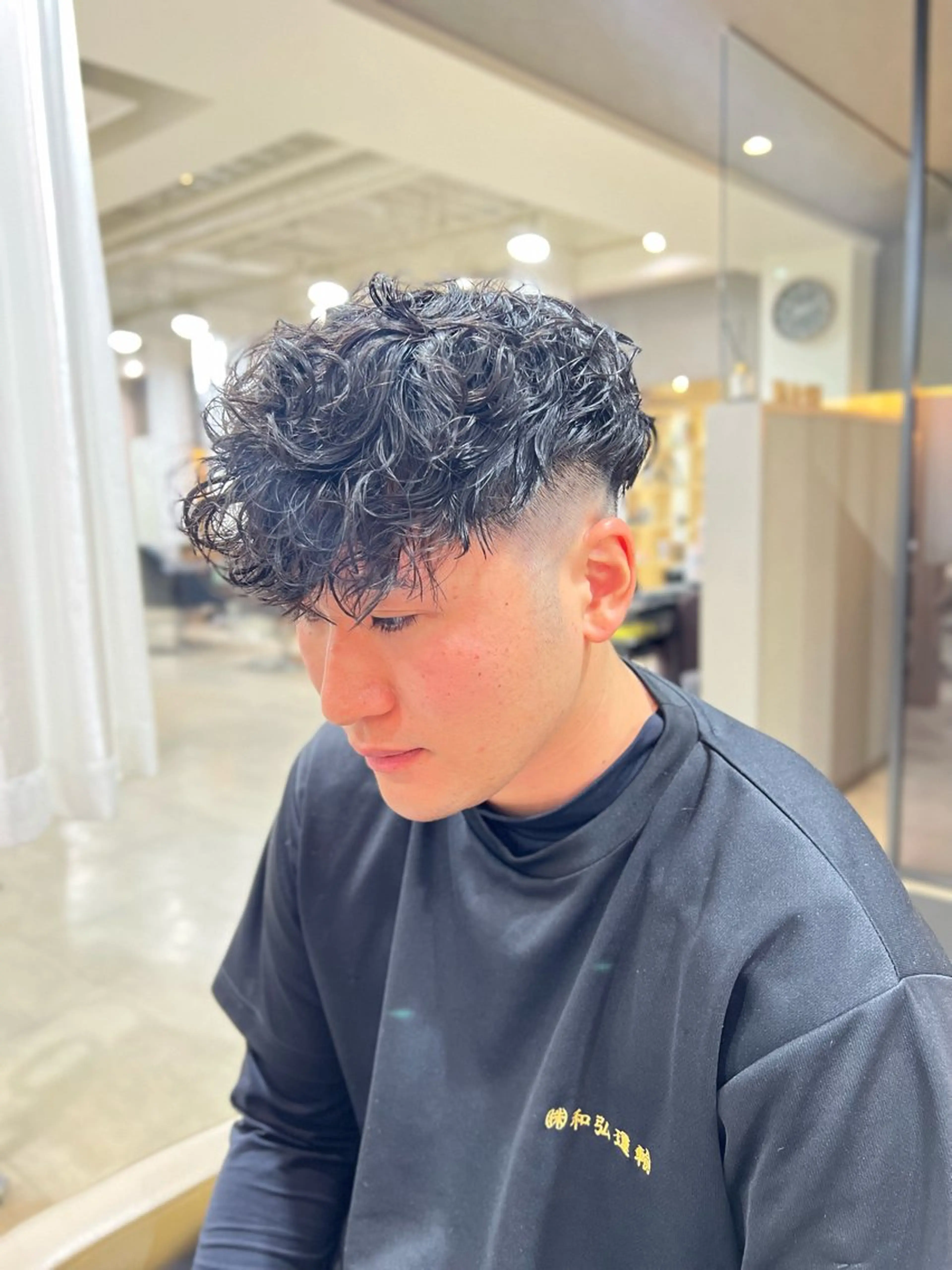 パーマ メンズ 心斎橋バレイヤージュ 小林勝貴のヘアスタイル