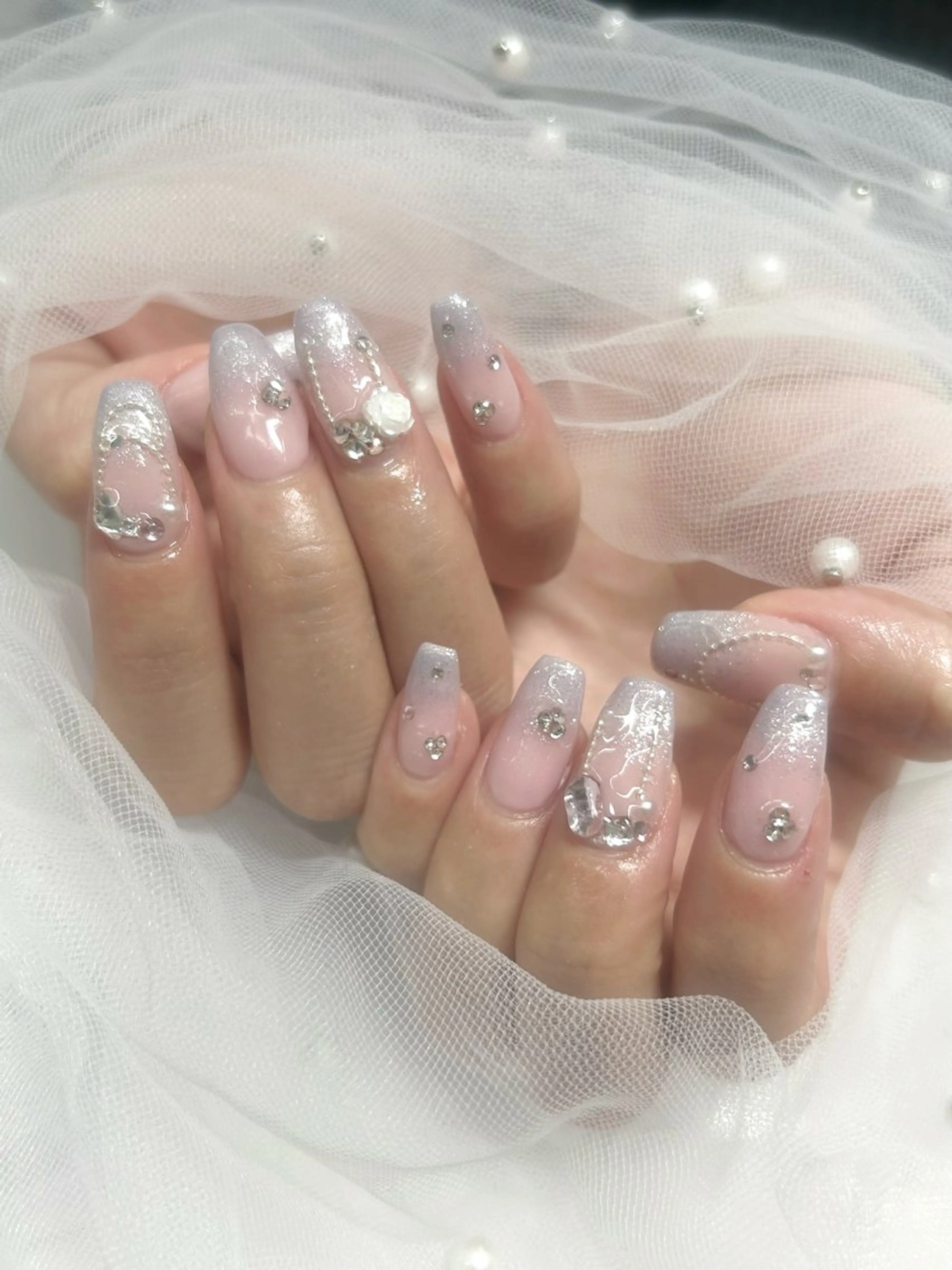 ネイル ハンドネイル hinata池袋 🌙WOLTOKYOのネイルデザイン