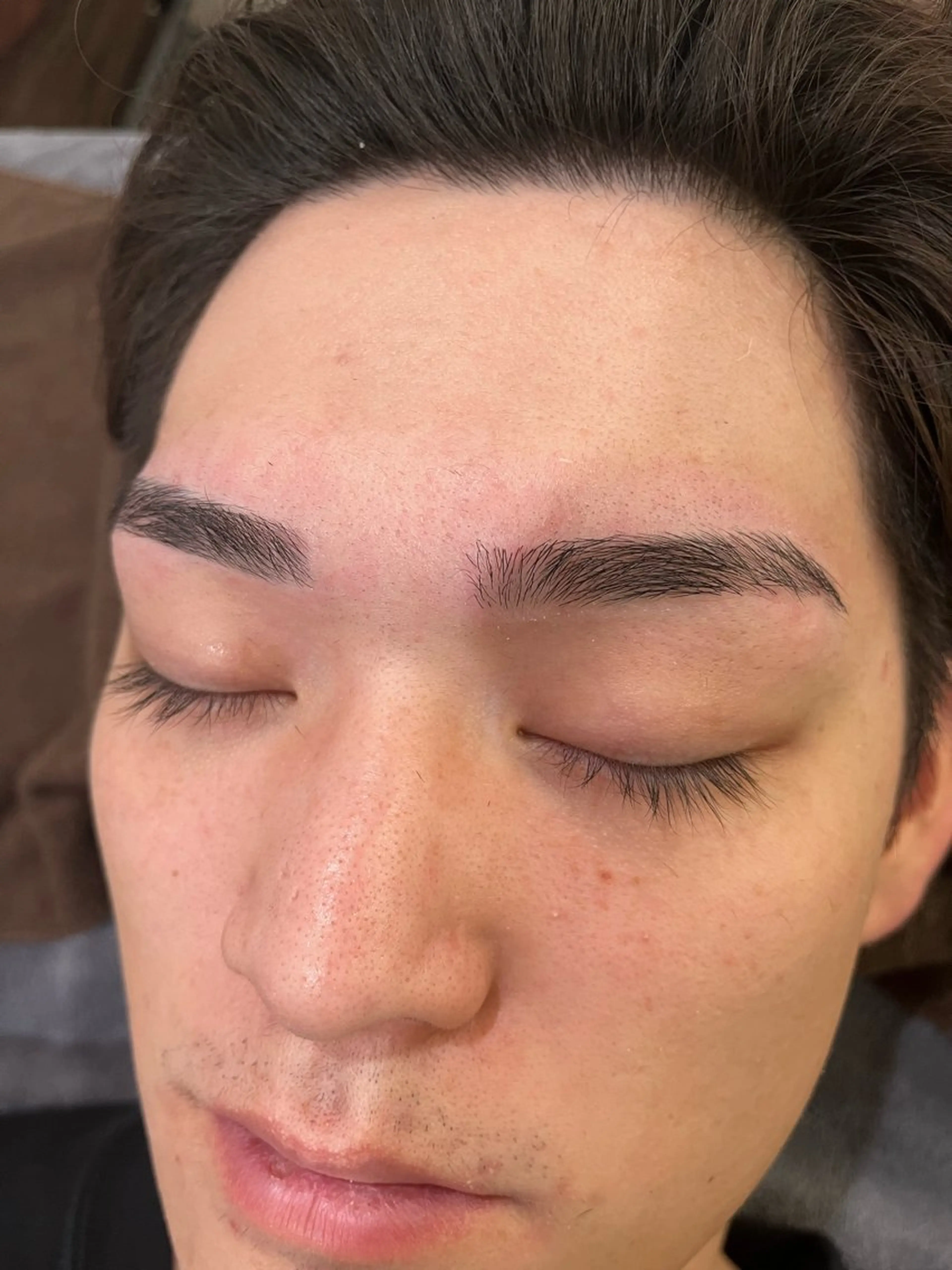 アイブロウ メンズアイブロウ ワックス脱毛 眉カット その他(アイブロウ) メンズ研究所所属・刀根 太一の眉毛・アイブロウイメージ