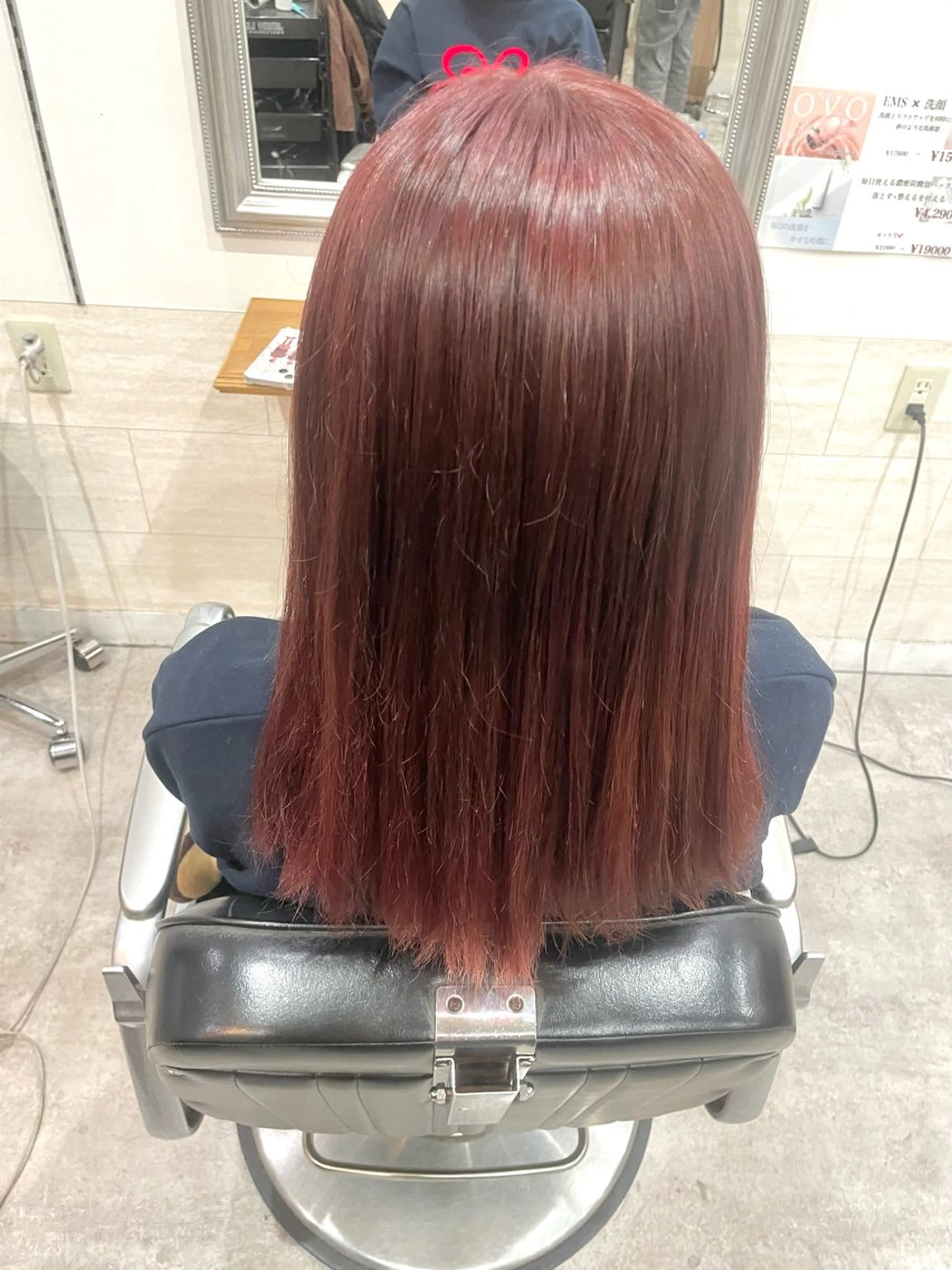 セミロング カラー ヘアカラー 堀川 希歩のヘアスタイル