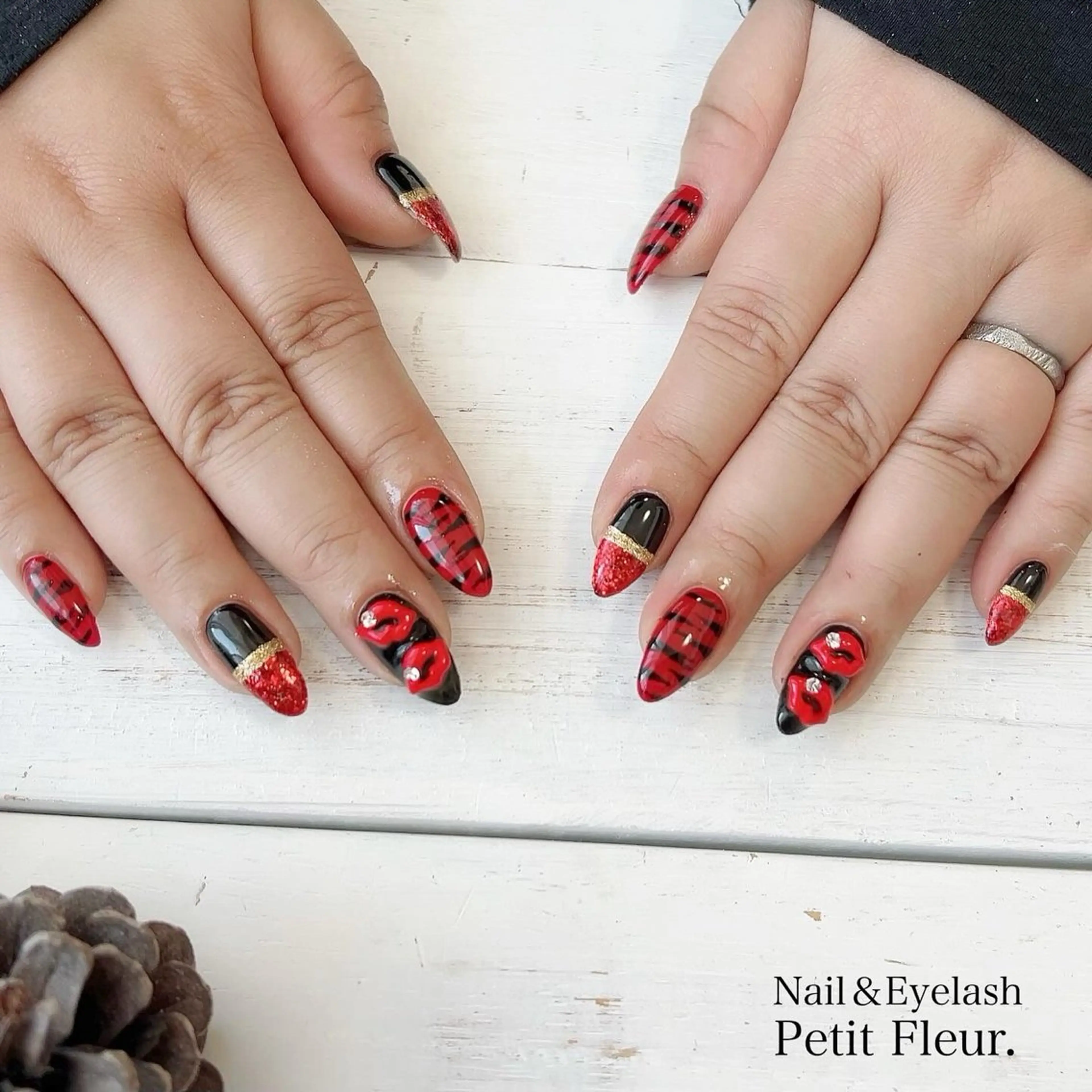 ネイル Petit Fleur所属・青柳 亜梨奈のマツエク・マツパデザイン