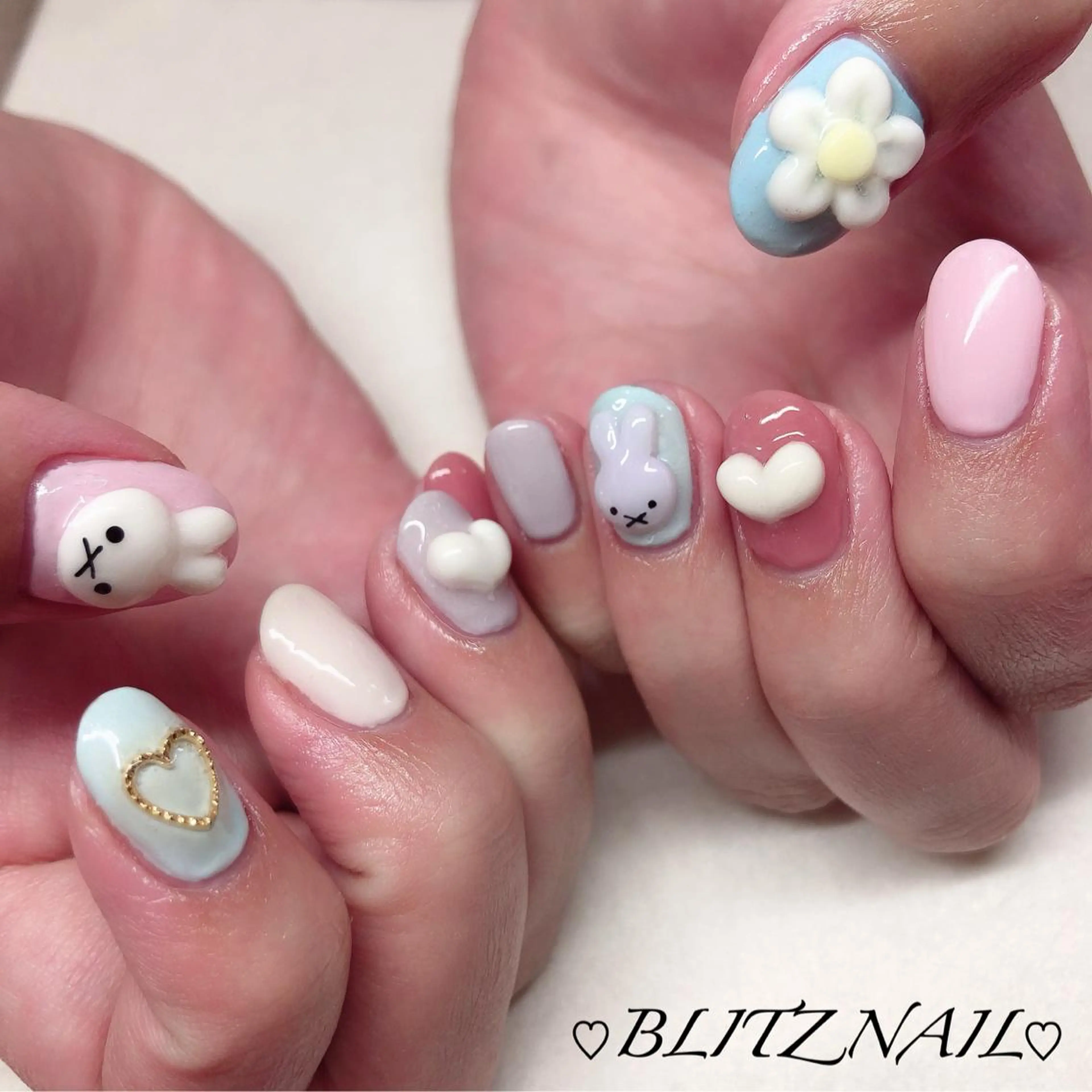 ネイル BLITZ Nail 岩田💅🏻✨のネイルデザイン