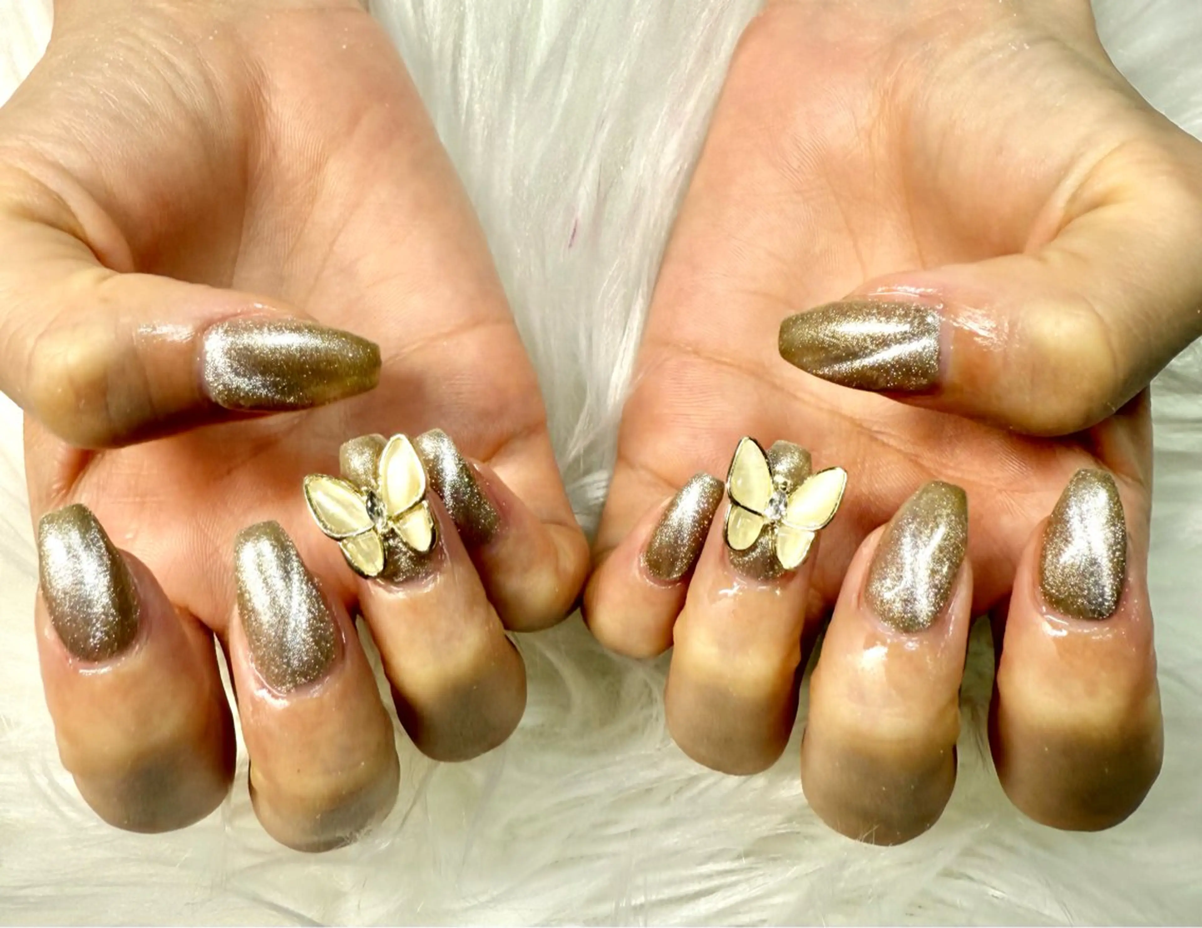 11月25日限定❣️【ハンド】マグネットワンカラー+有料パーツ2個選び放題🩷🩵の写真