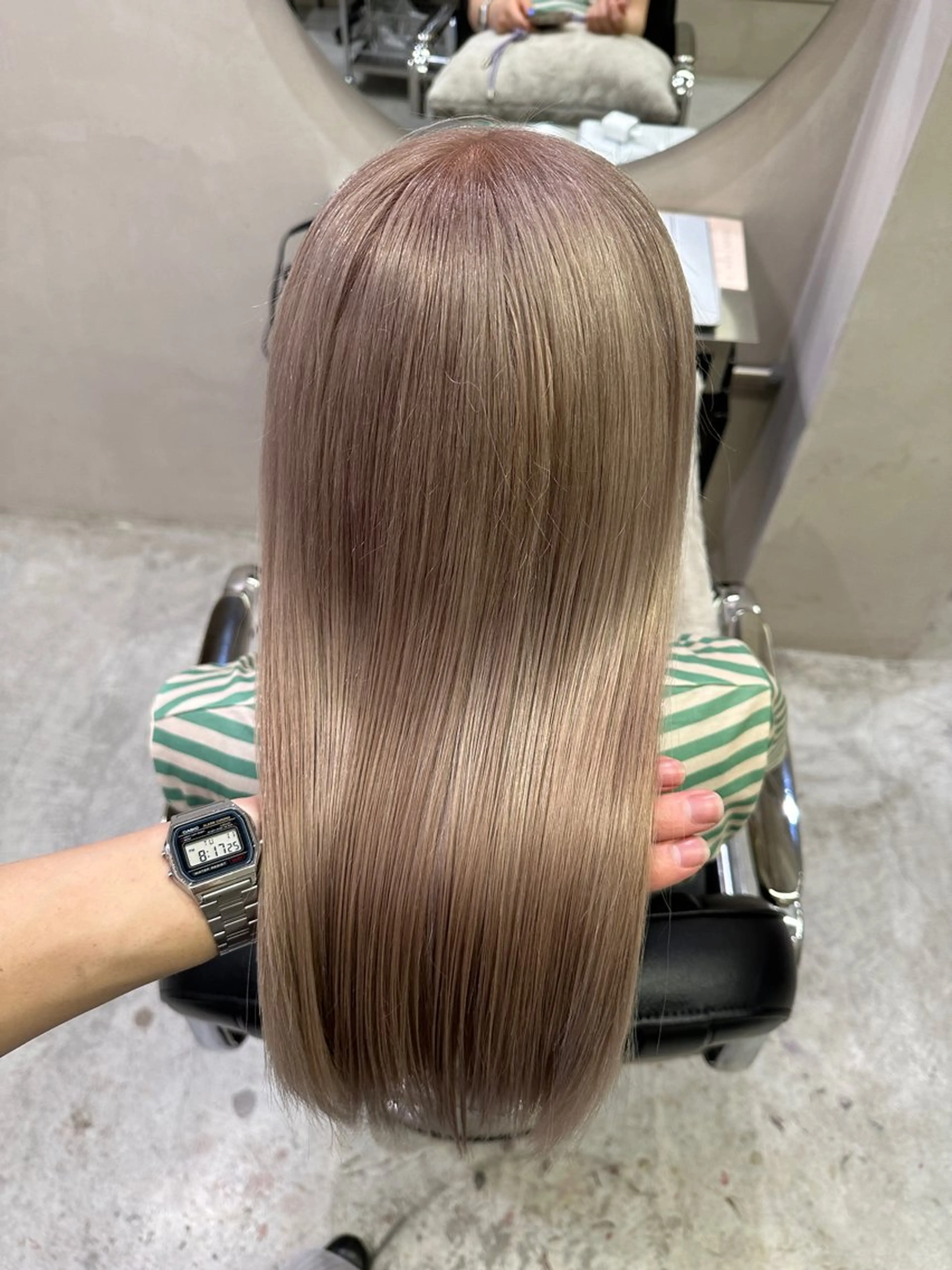 セミロング カラー ベージュカラー SALOWIN  梅田茶屋町店所属・梅田/ベージュカラー /ブリーチカラーのヘアスタイル
