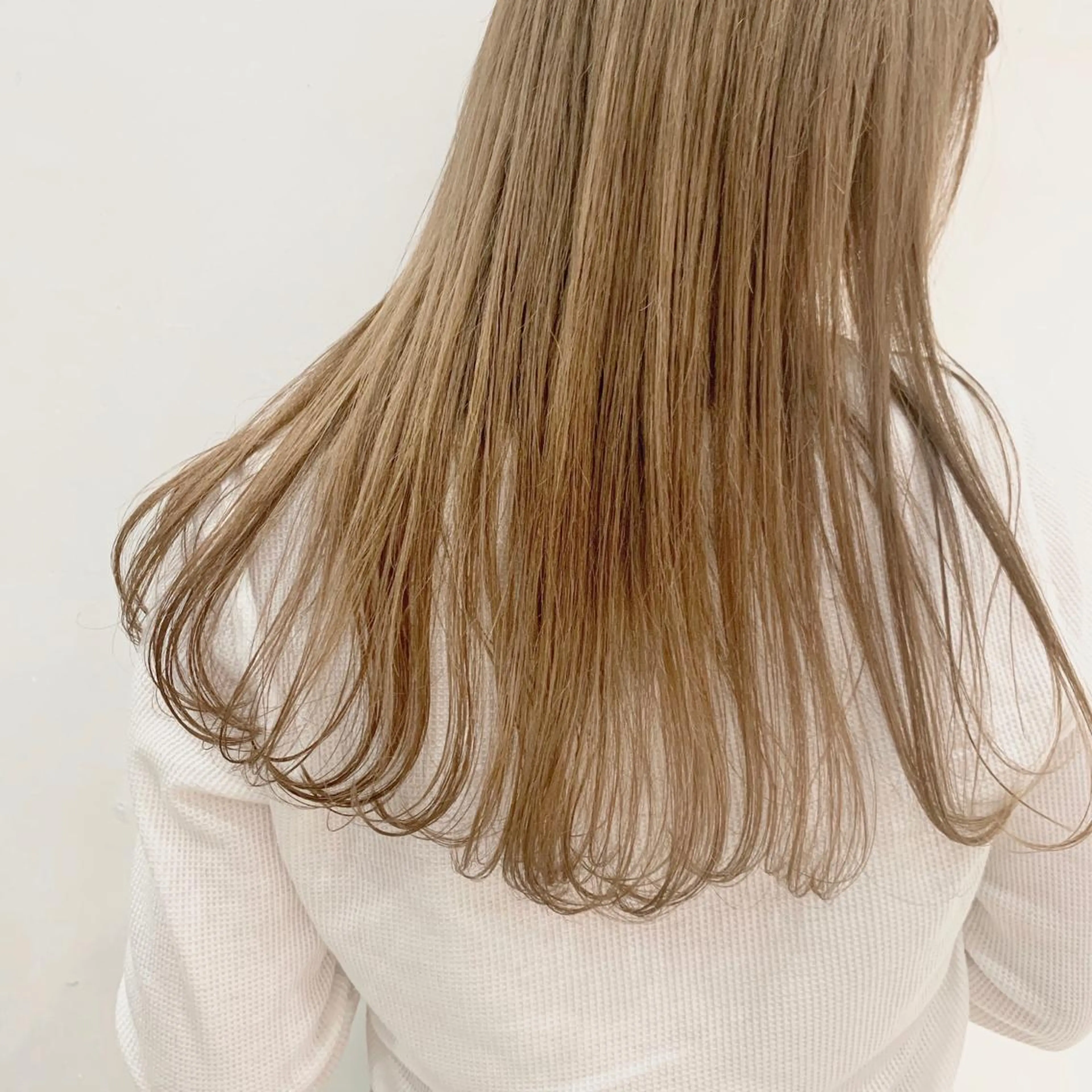 ロング ヘアカラー トリートメント yurika☁️ 似合わせ｜レイヤーのヘアスタイル