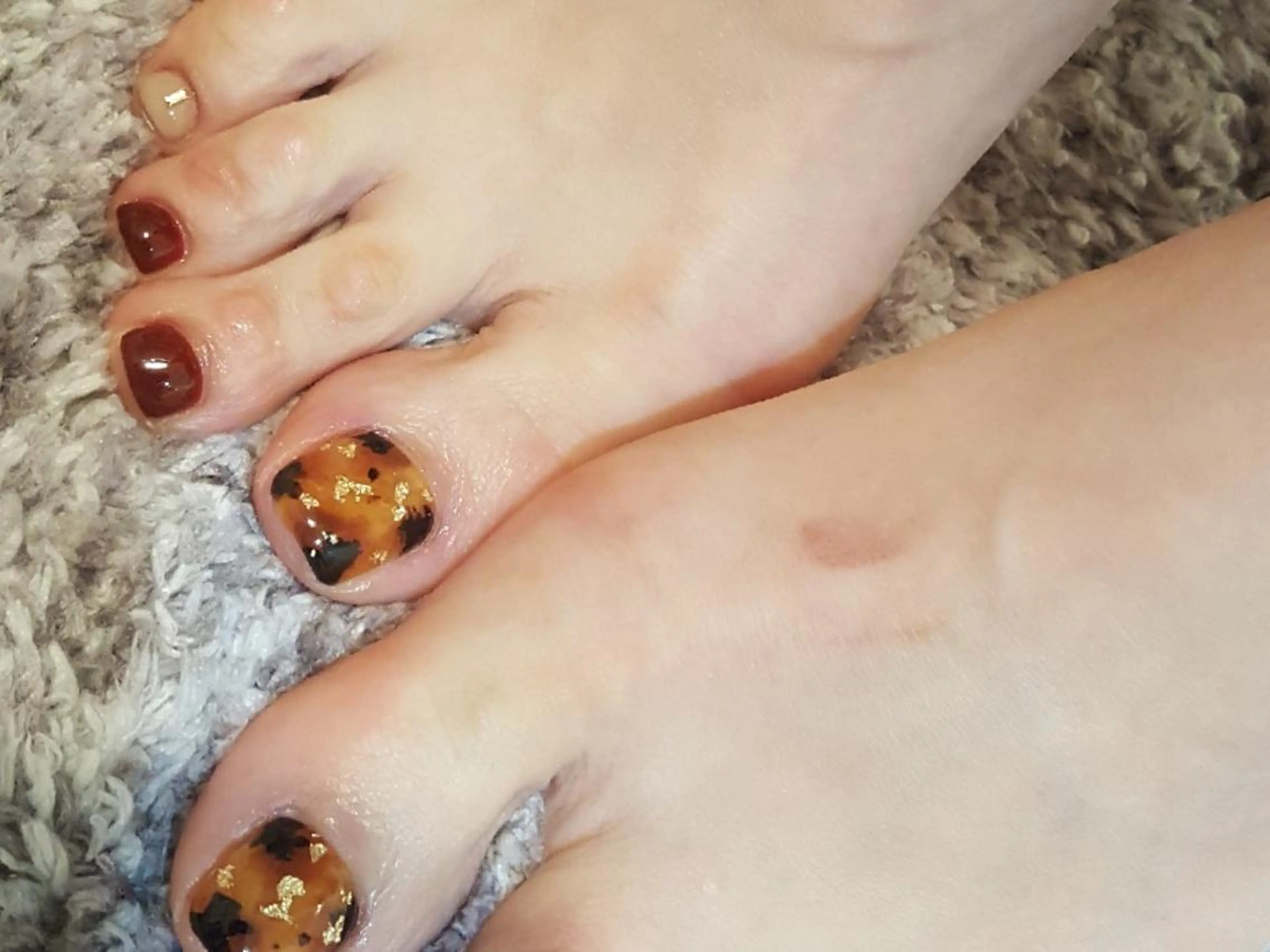 ネイル べっ甲ネイル フットネイル 人気エリア💖完全個室【ルリエ】所属・ネイルサロン Lelienルリエのネイルデザイン