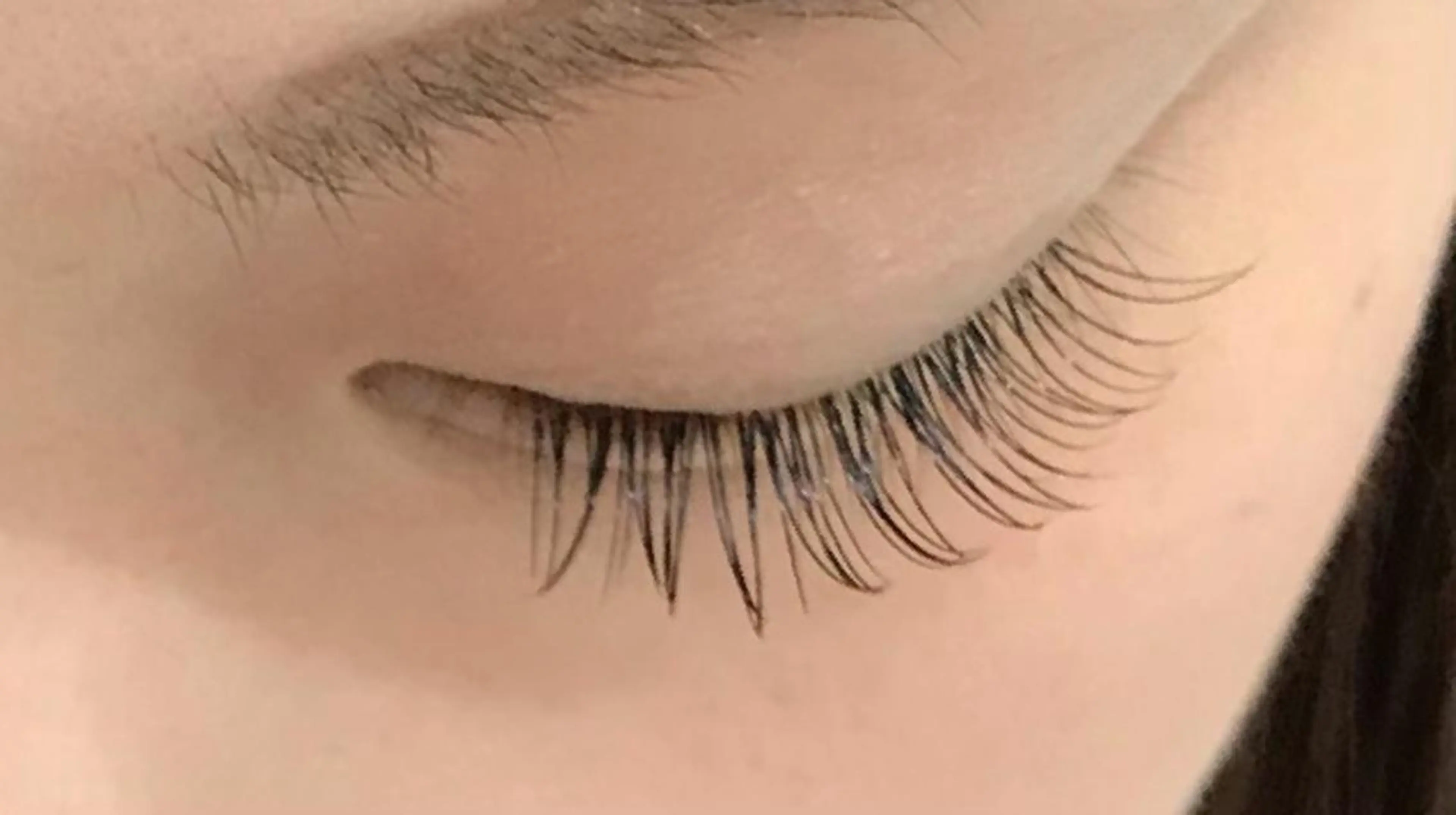 マツエク・マツパ 岡田詩織 MODE Ks松原店のヘアスタイル