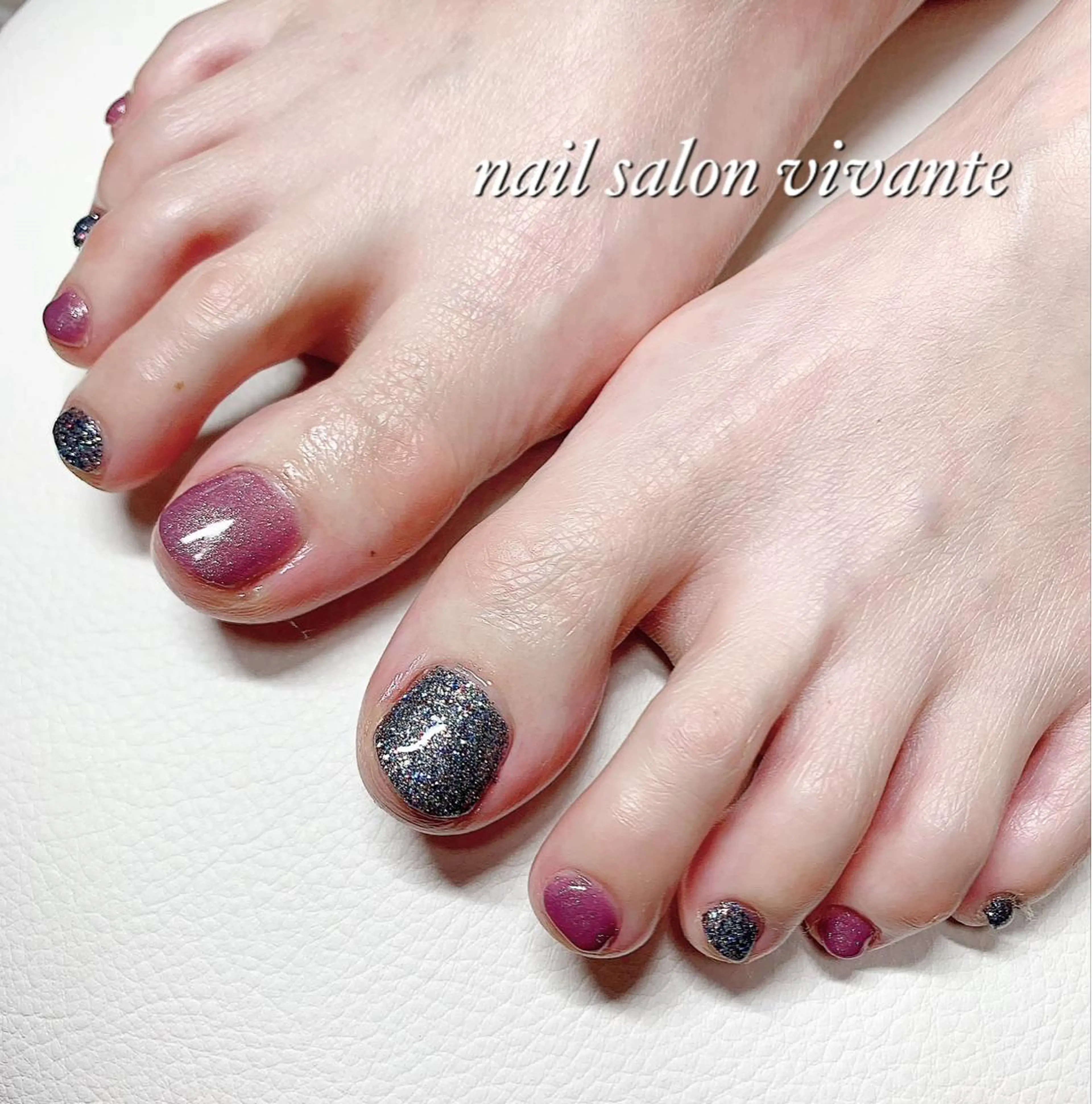ネイル フットネイル ラメ(グリッター) nail salon vivante所属・nail salon vivanteのネイルデザイン