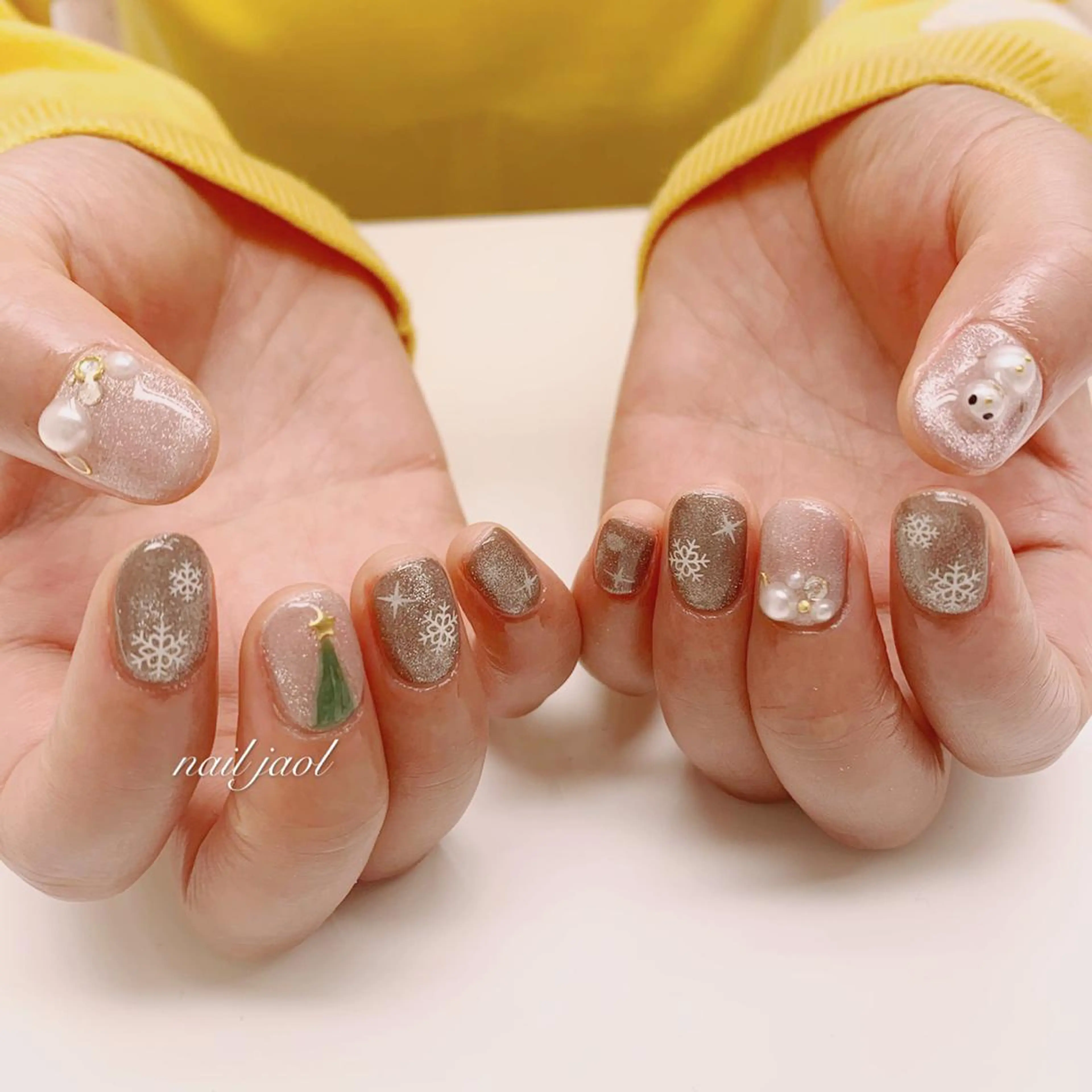 ミディアム クリスマス nail jaol池袋店所属・ネイルJaol 池袋のネイルデザイン