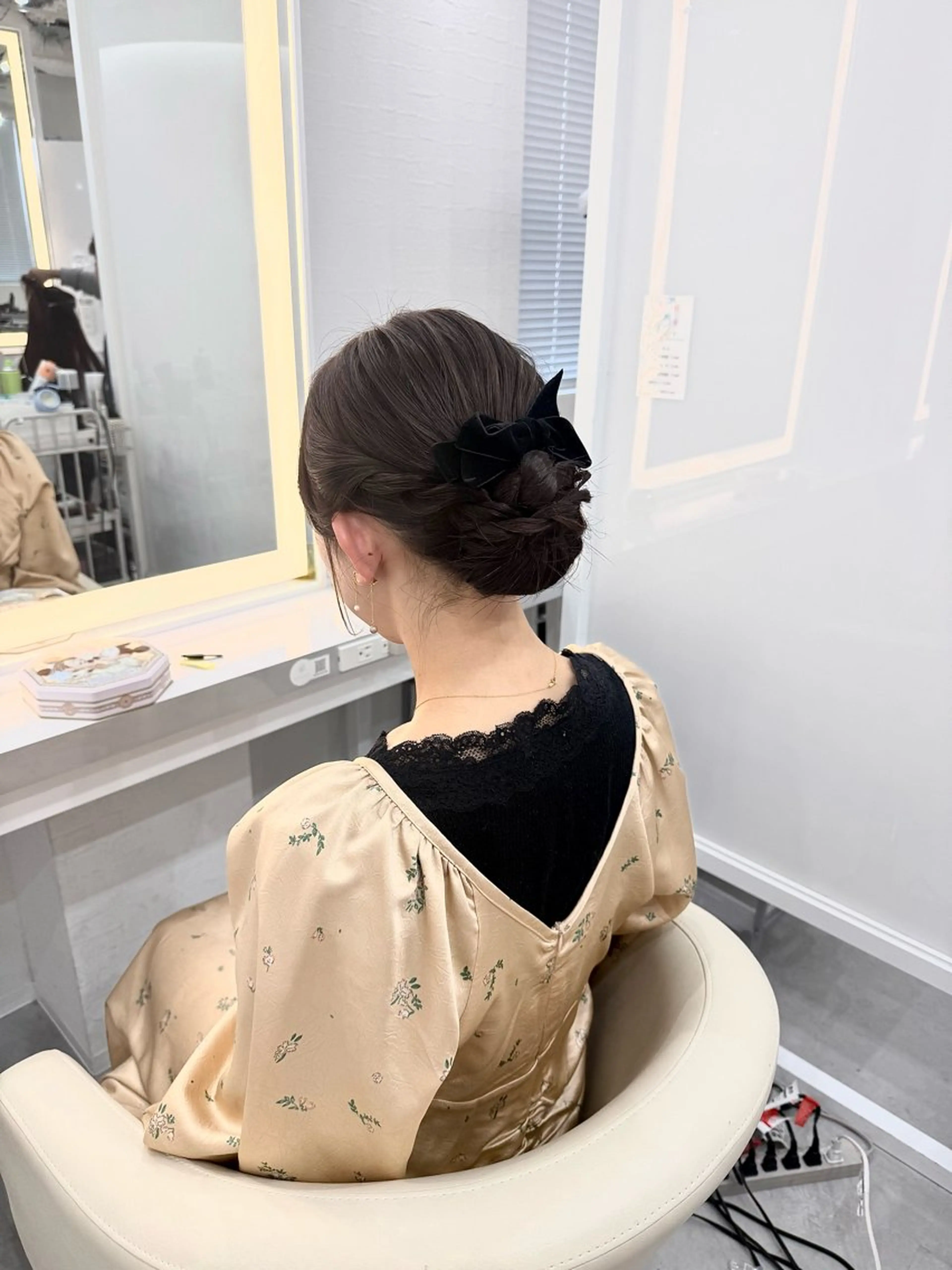 セミロング R/🎀 ヘアセット・艶カラーのヘアスタイル