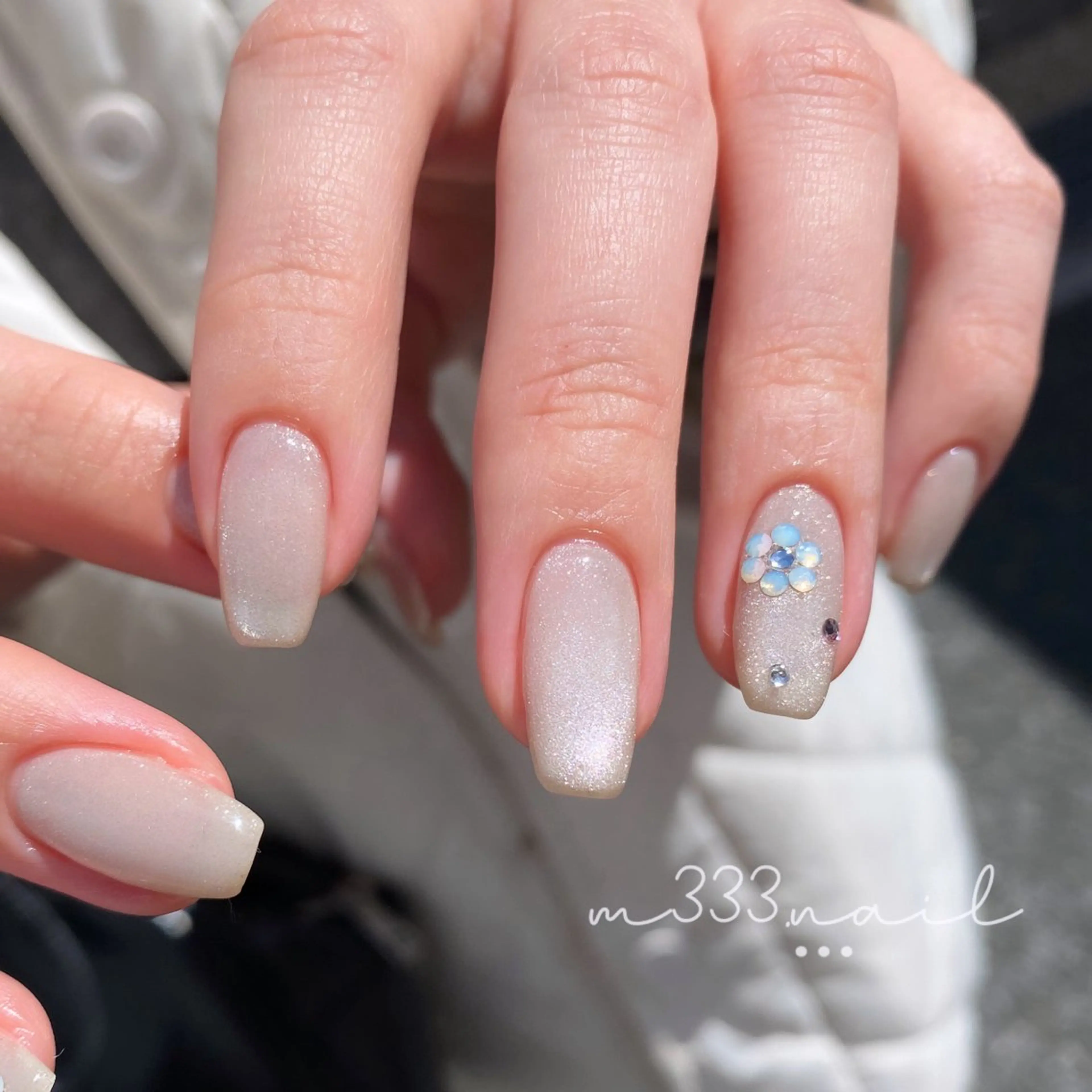 ネイル フラワーネイル キラキラネイル マグネットネイル 春ネイル ハンドネイル hair  MILE.所属・MILE. mukonosouのネイルデザイン