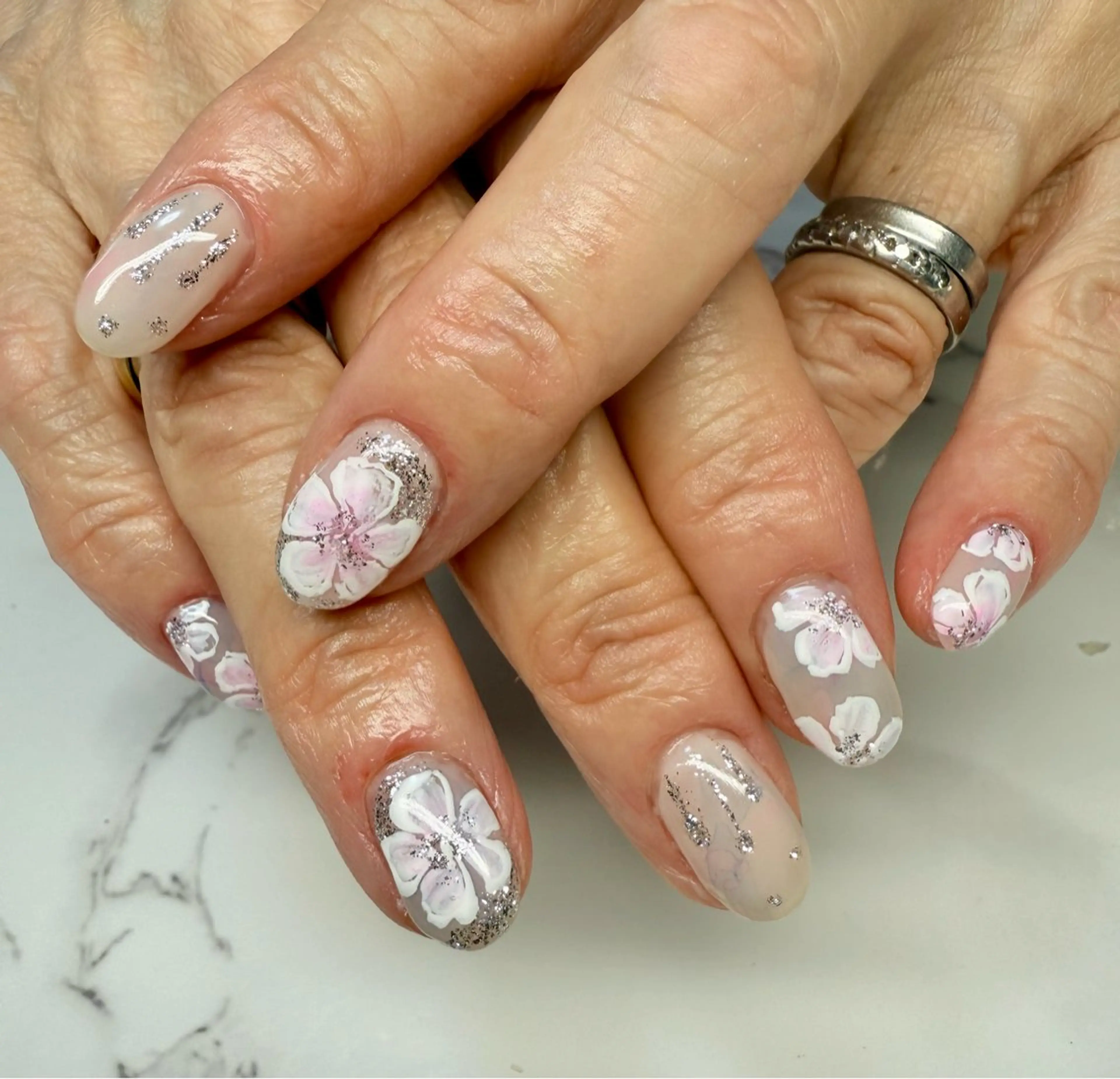 ネイル アートネイル チークネイル フレンチネイル 氷ネイル・うるうるネイル キラキラネイル M.N_ nailのネイルデザイン