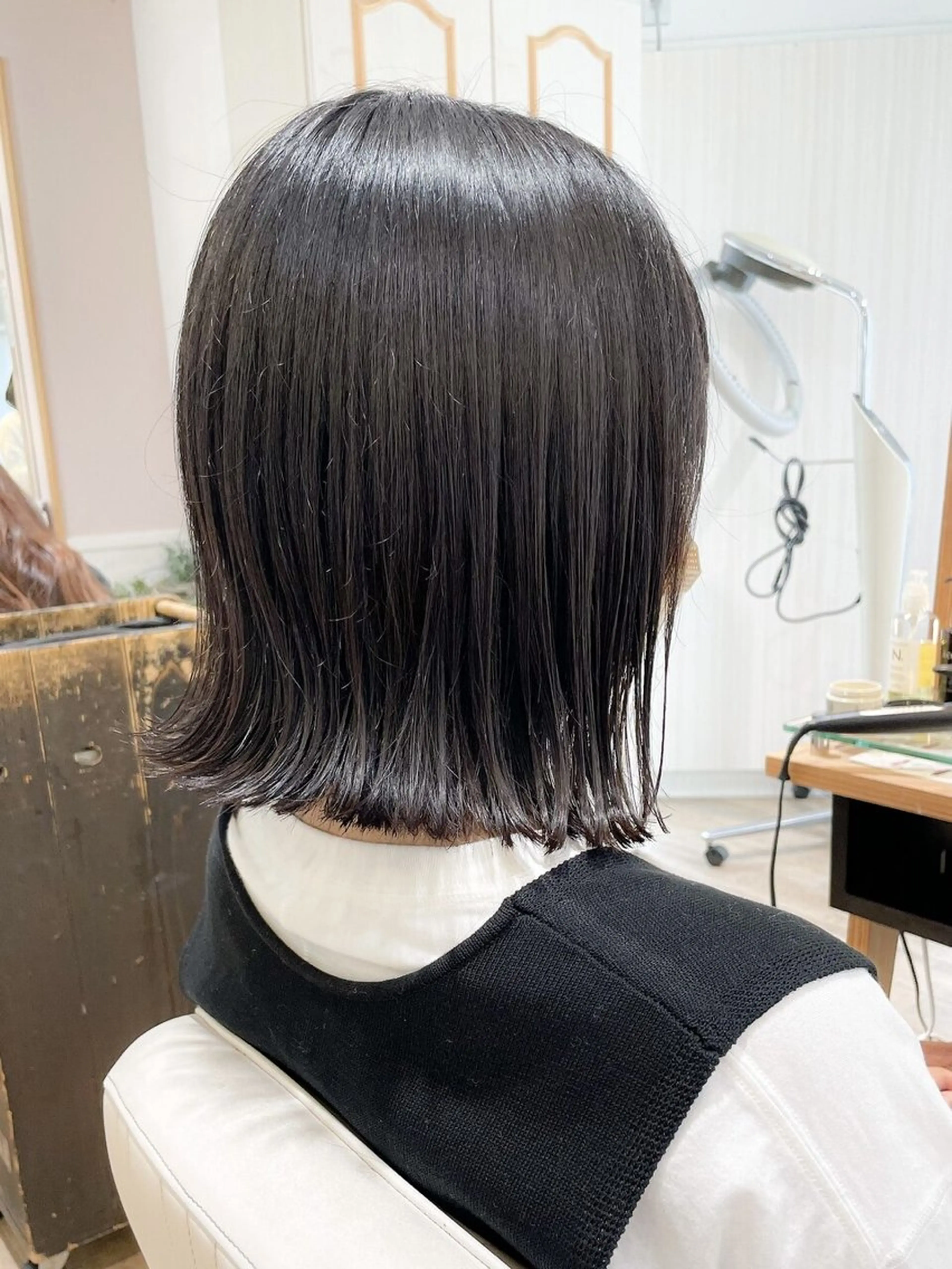 ミディアム カラー 切りっぱなしボブ ボブ 外ハネヘア カット ヘアカラー ✨カラー支持No.1 🧸ワキ カナコ🧸のヘアスタイル