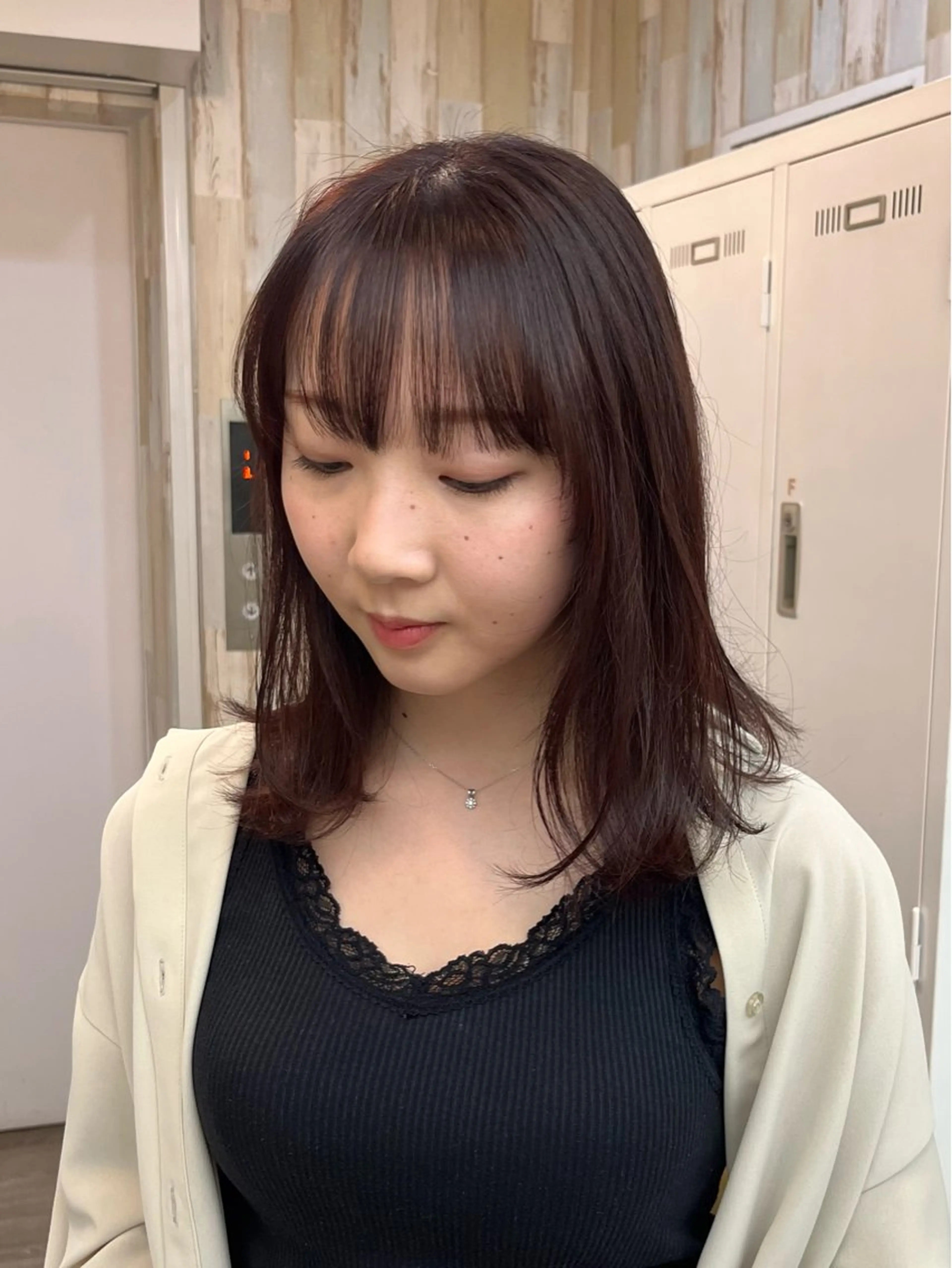 ミディアム カラー ブリーチ ラベンダーカラー ブリーチなしカラー 🦋レイヤー職人 猪瀬玲奈🦋のヘアスタイル