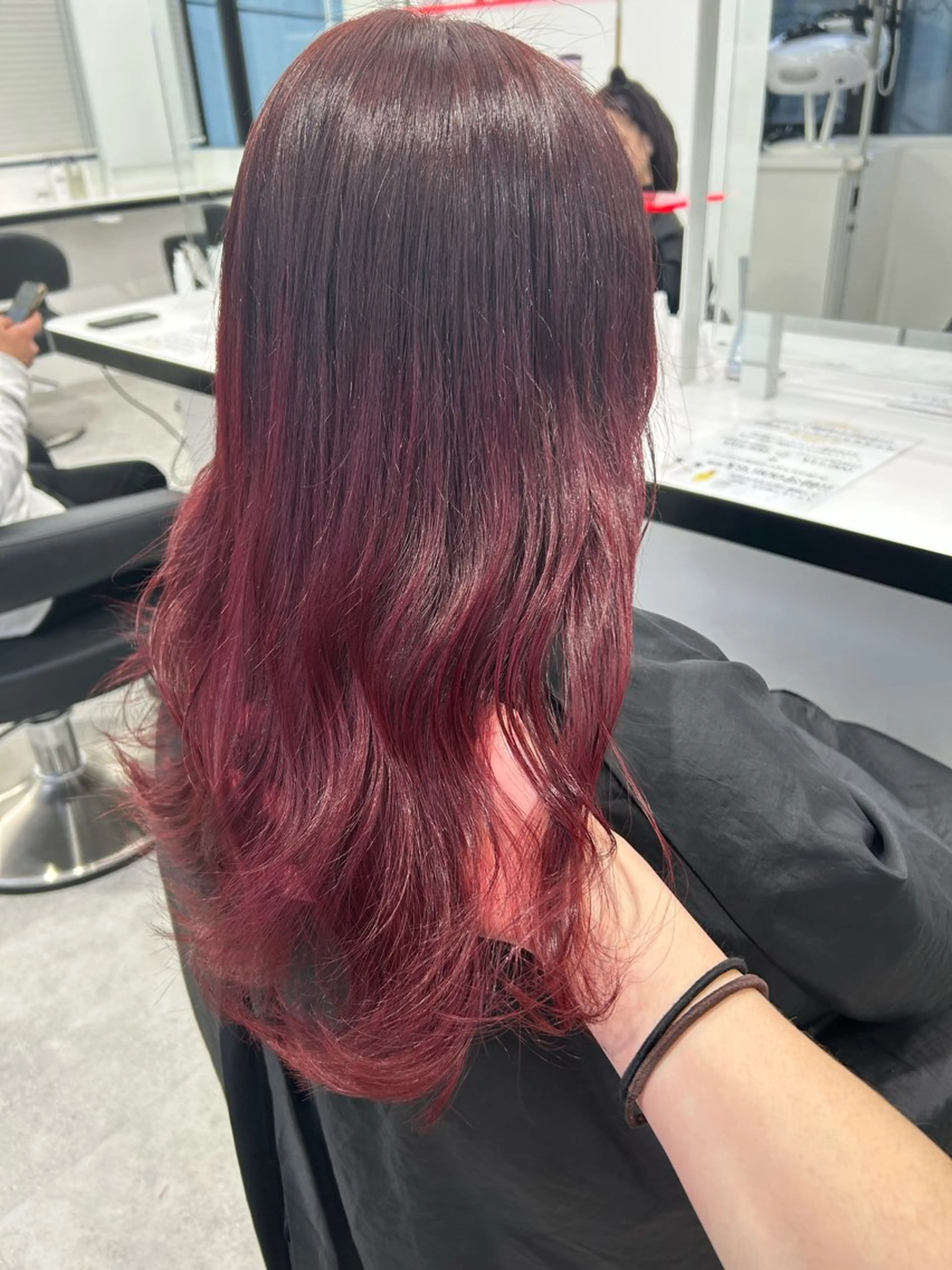 ロング カラー エフェクトブリーチ／ レイヤーカット／翔のヘアスタイル