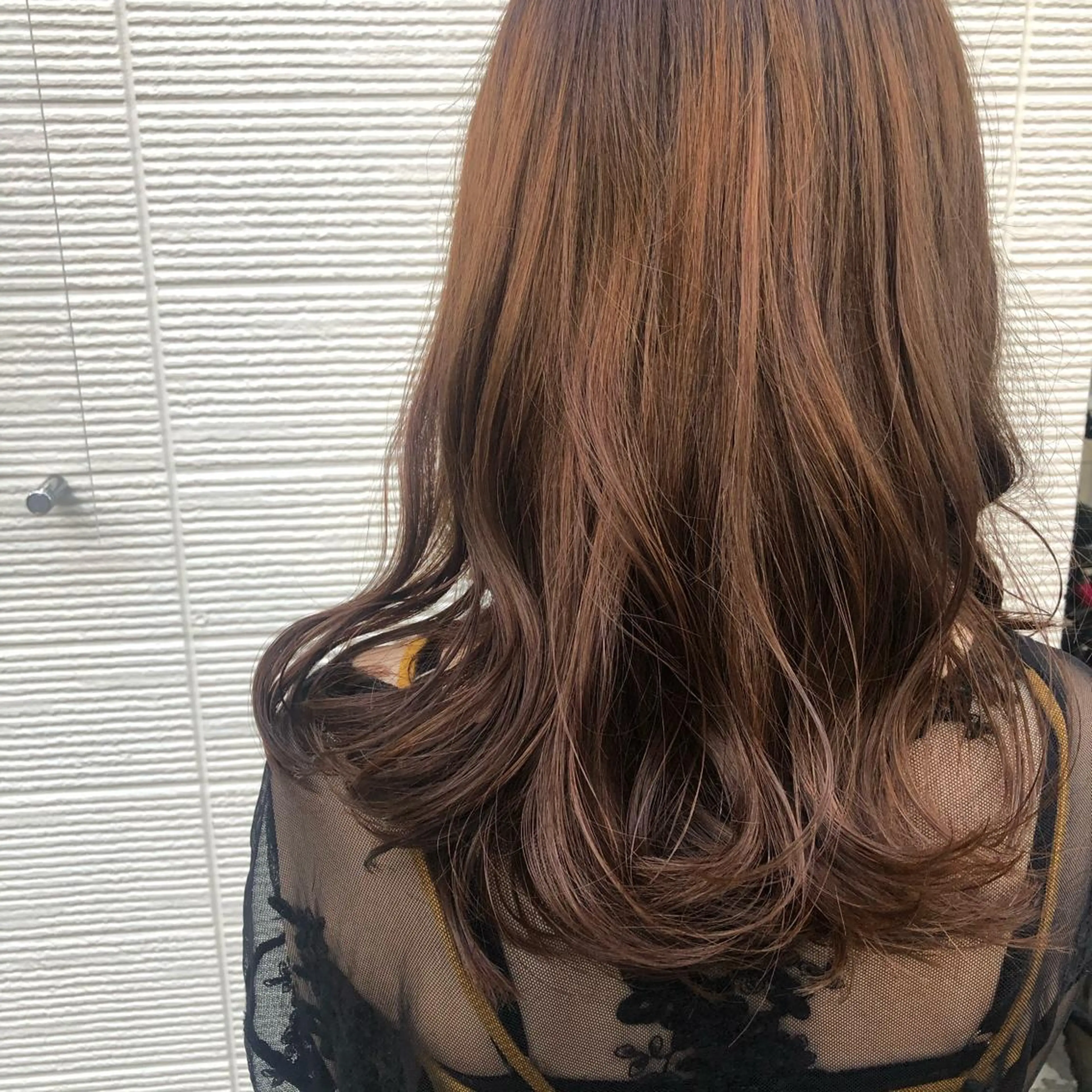 カラー ブラウンカラー オレンジ オレンジブラウン ヘアカラー トリートメント FERIAあべの KARINのヘアスタイル