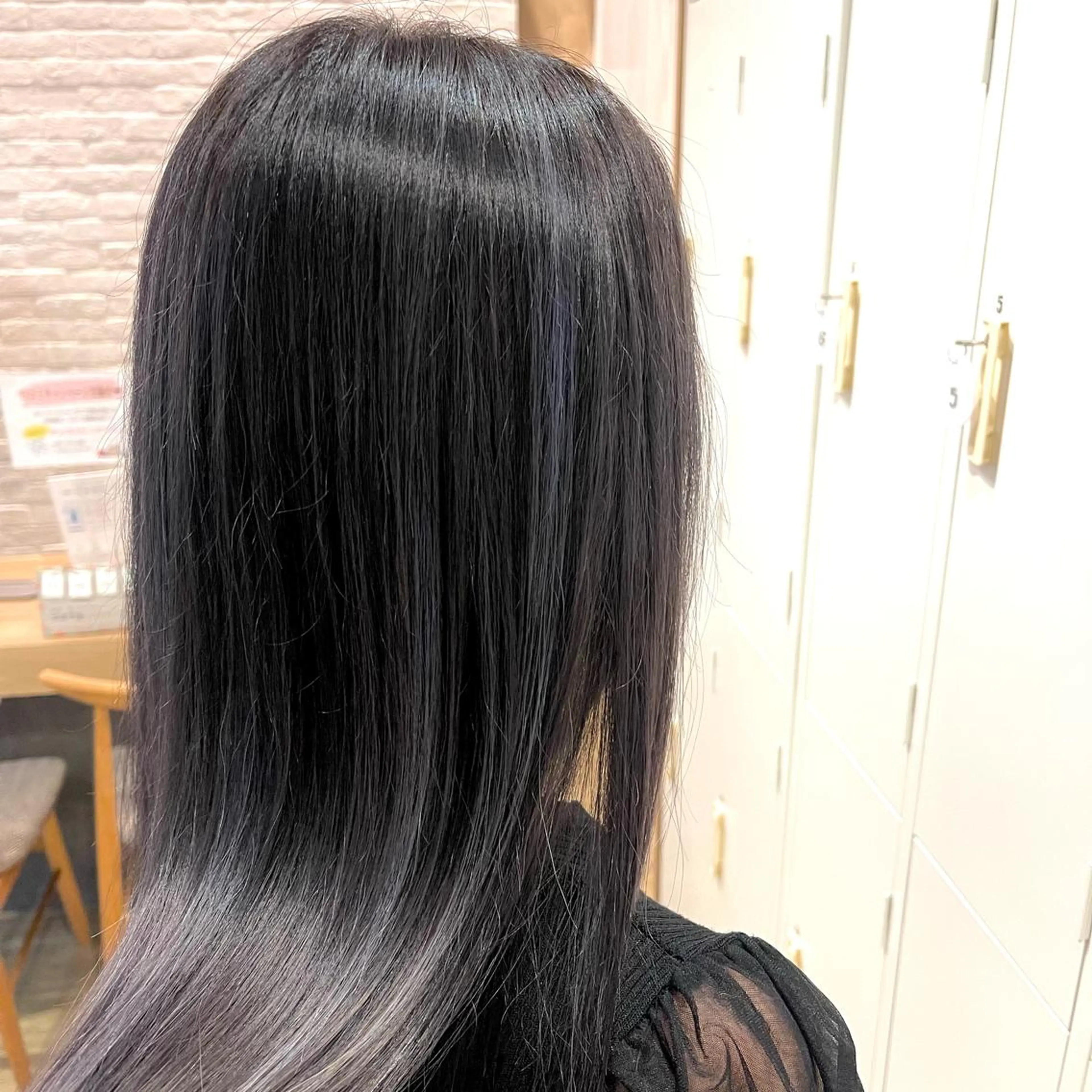 ロング カラー ハイライトカラー ハイライト トリートメント Fiona by ganesha【フィオナ バイ ガネイシャ】所属・八田 遥のヘアスタイル