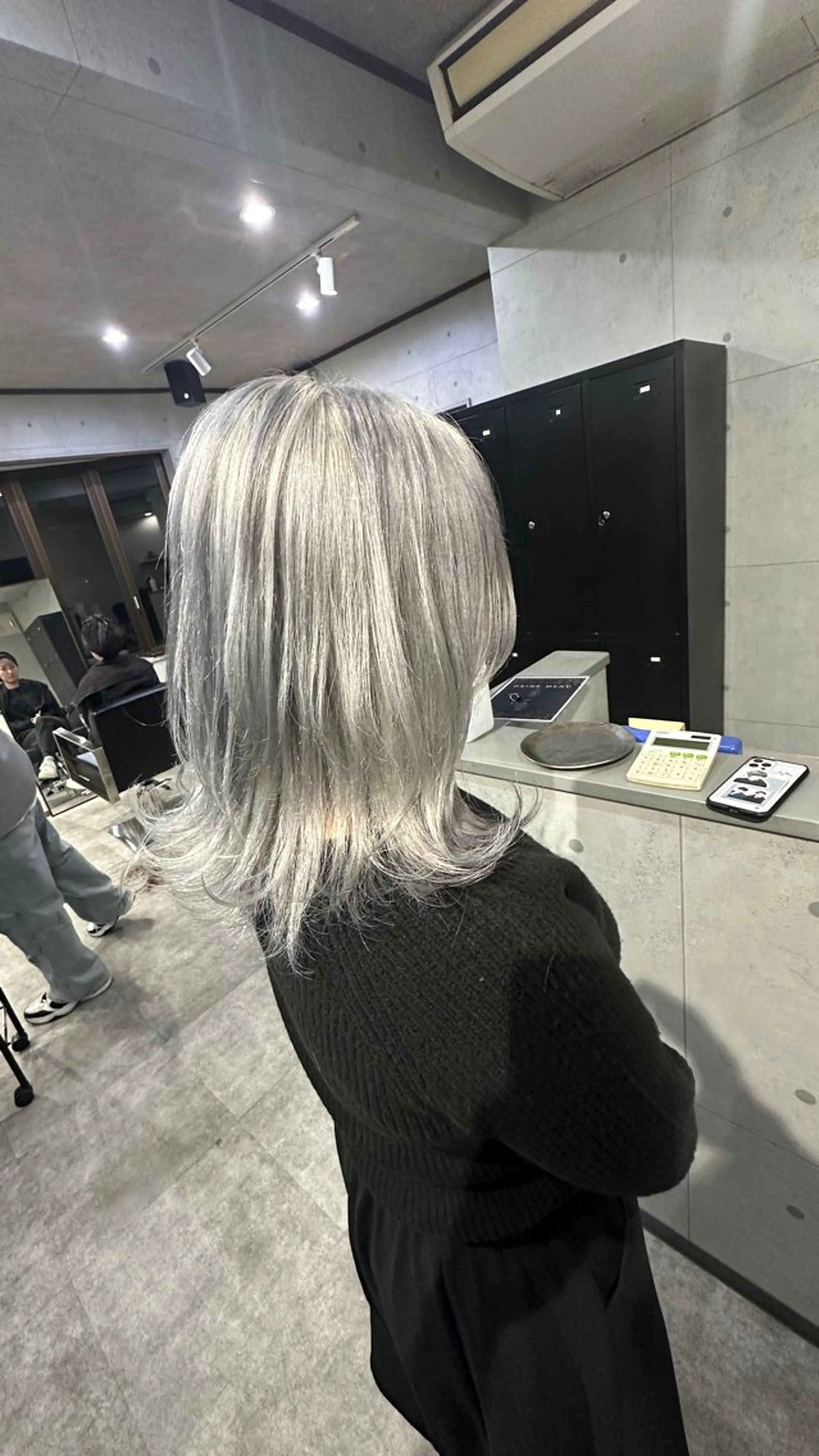 ミディアム ボブ 外国人風カラー ハイライト レイヤーカット REVE所属・馬場  麻応のヘアスタイル